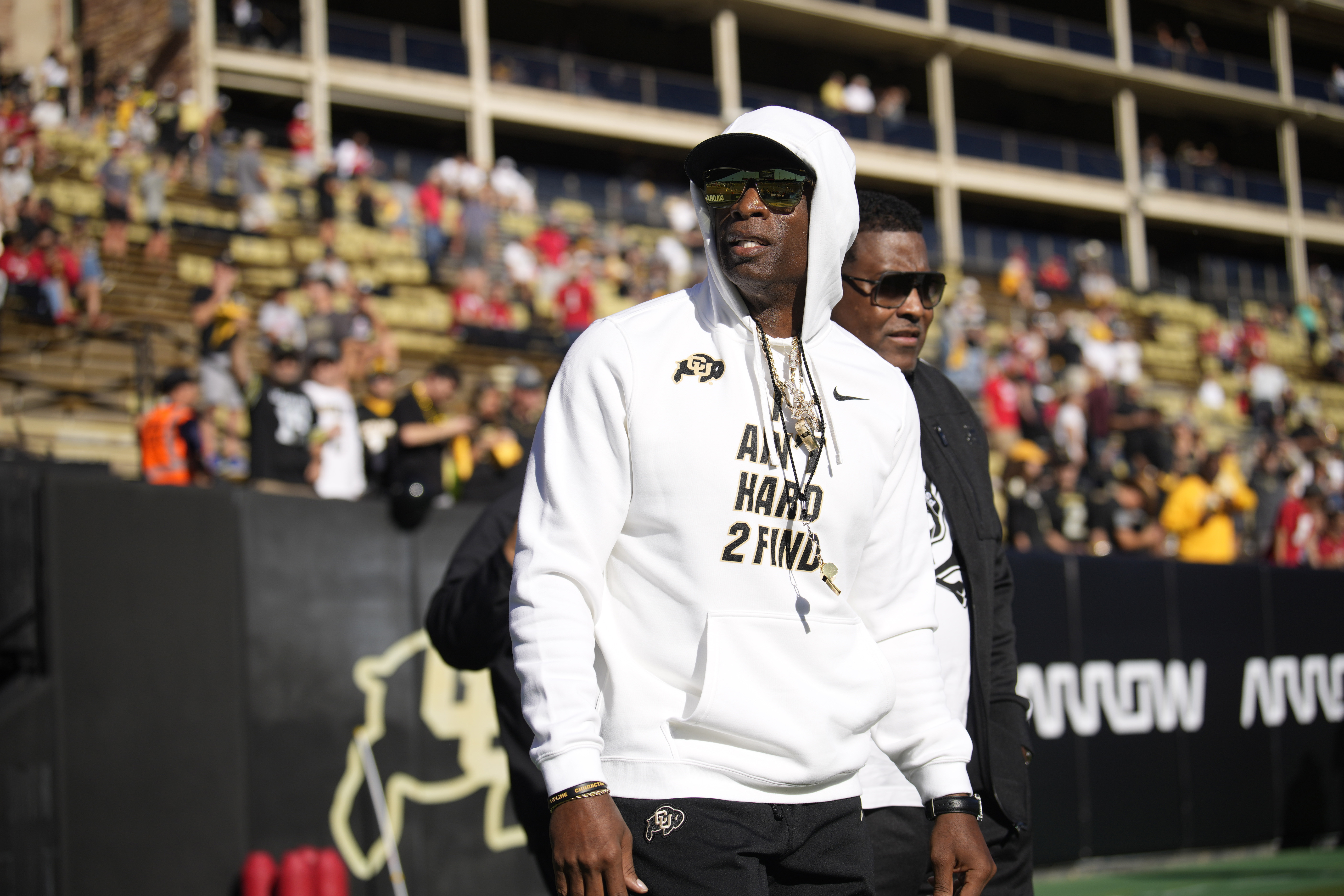 Video All eyes on Deion Sanders as Colorado takes on Colorado