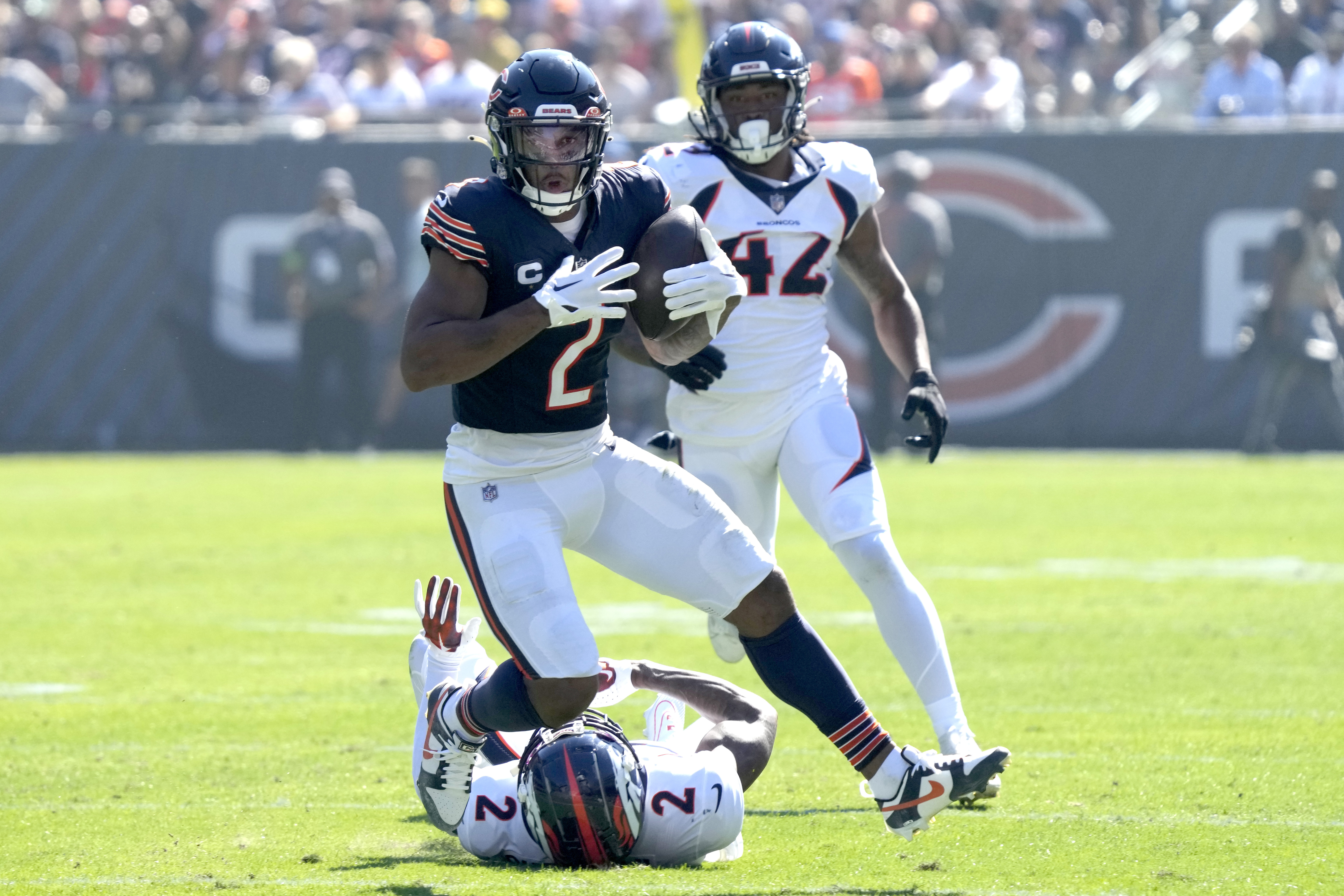 Russell Wilson's three TDs lead Broncos to 31-28 win vs. Bears