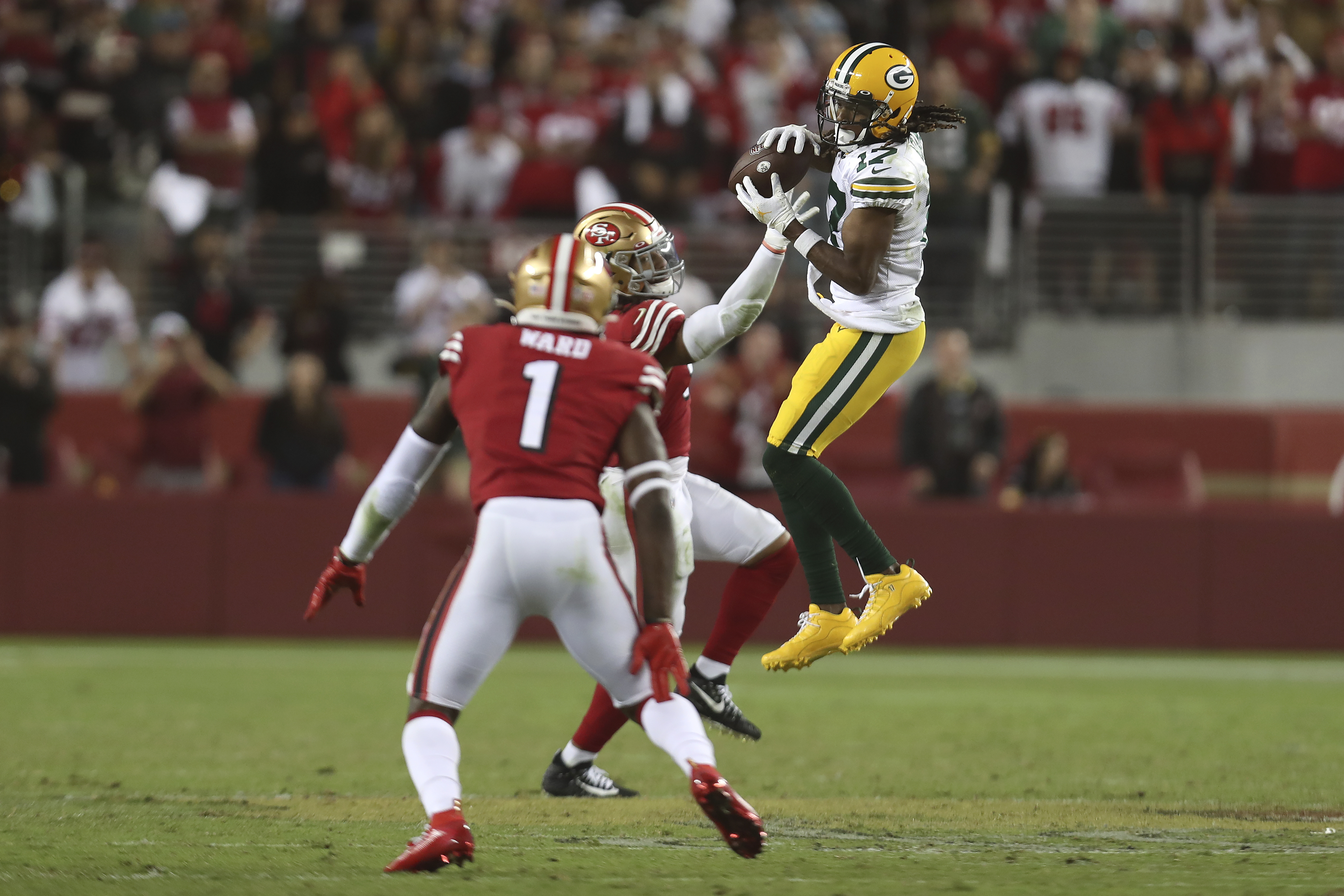 Aaron Rodgers rallies Packers past 49ers 30-28