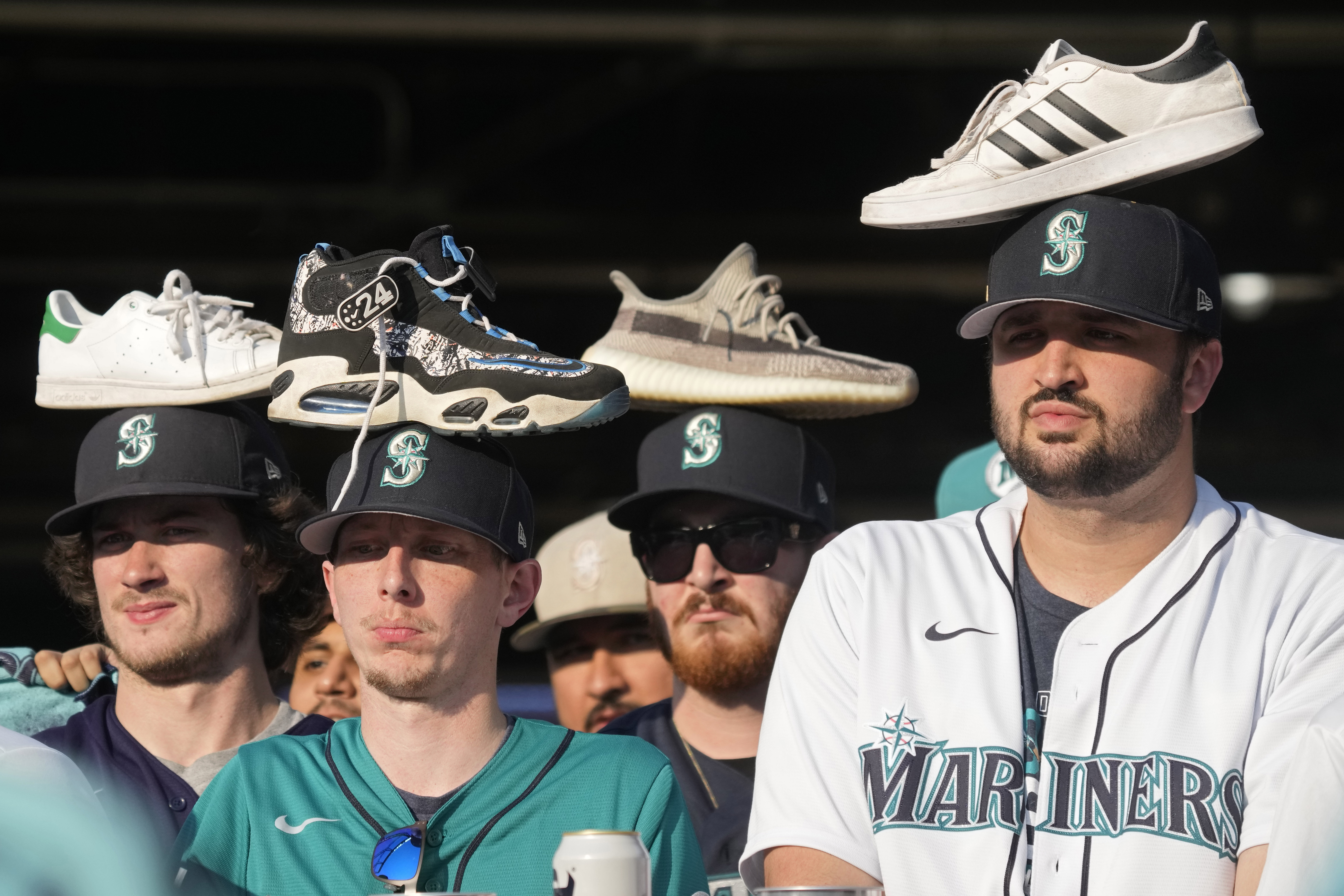 Mariners Team Store MLB Seattle Mariners Drought Ended 21-Year 21-Year  Playoff Raleigh's Walk-Off Home Runs T Shirt