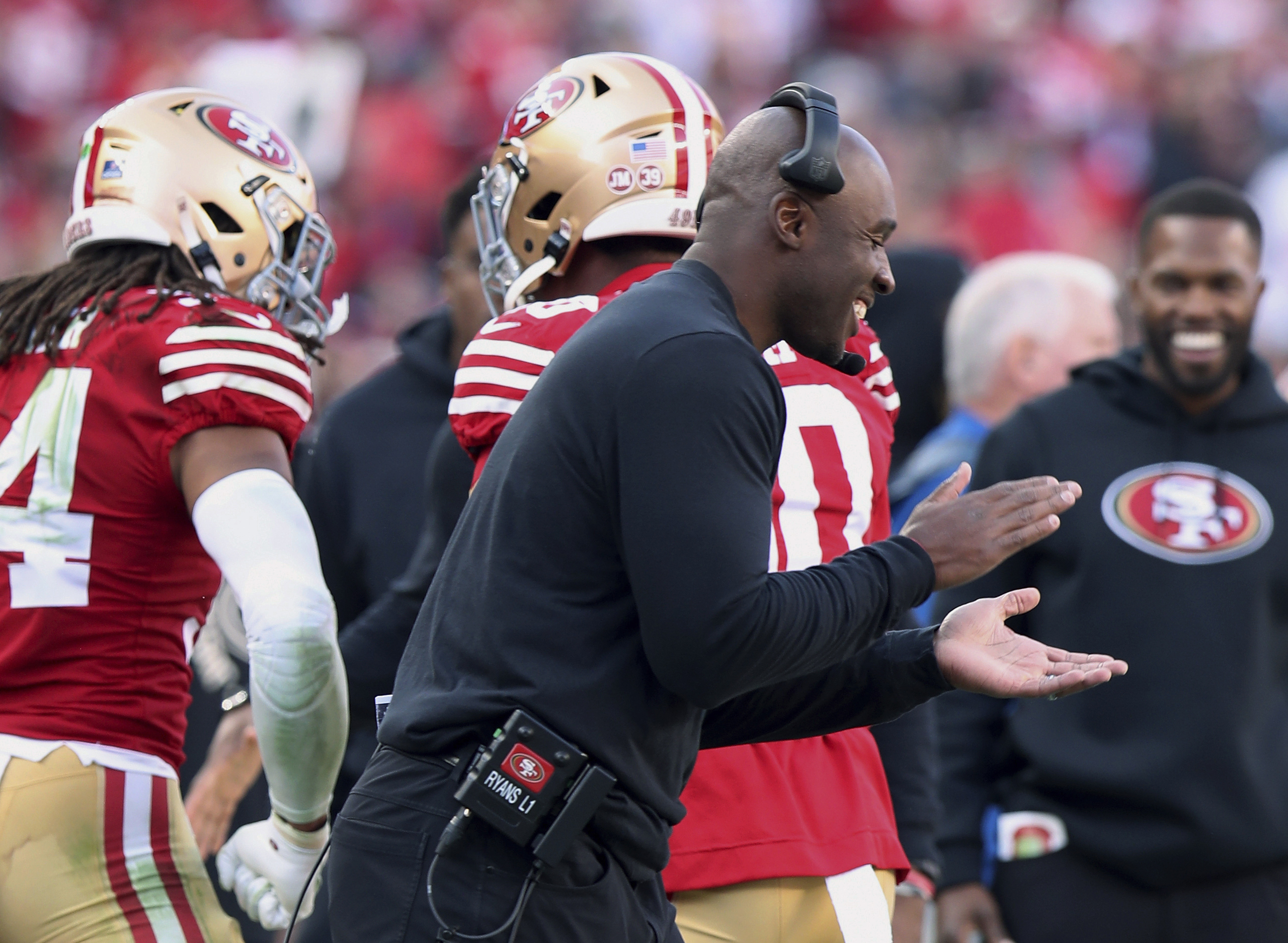 Texans hire DeMeco Ryans as head coach