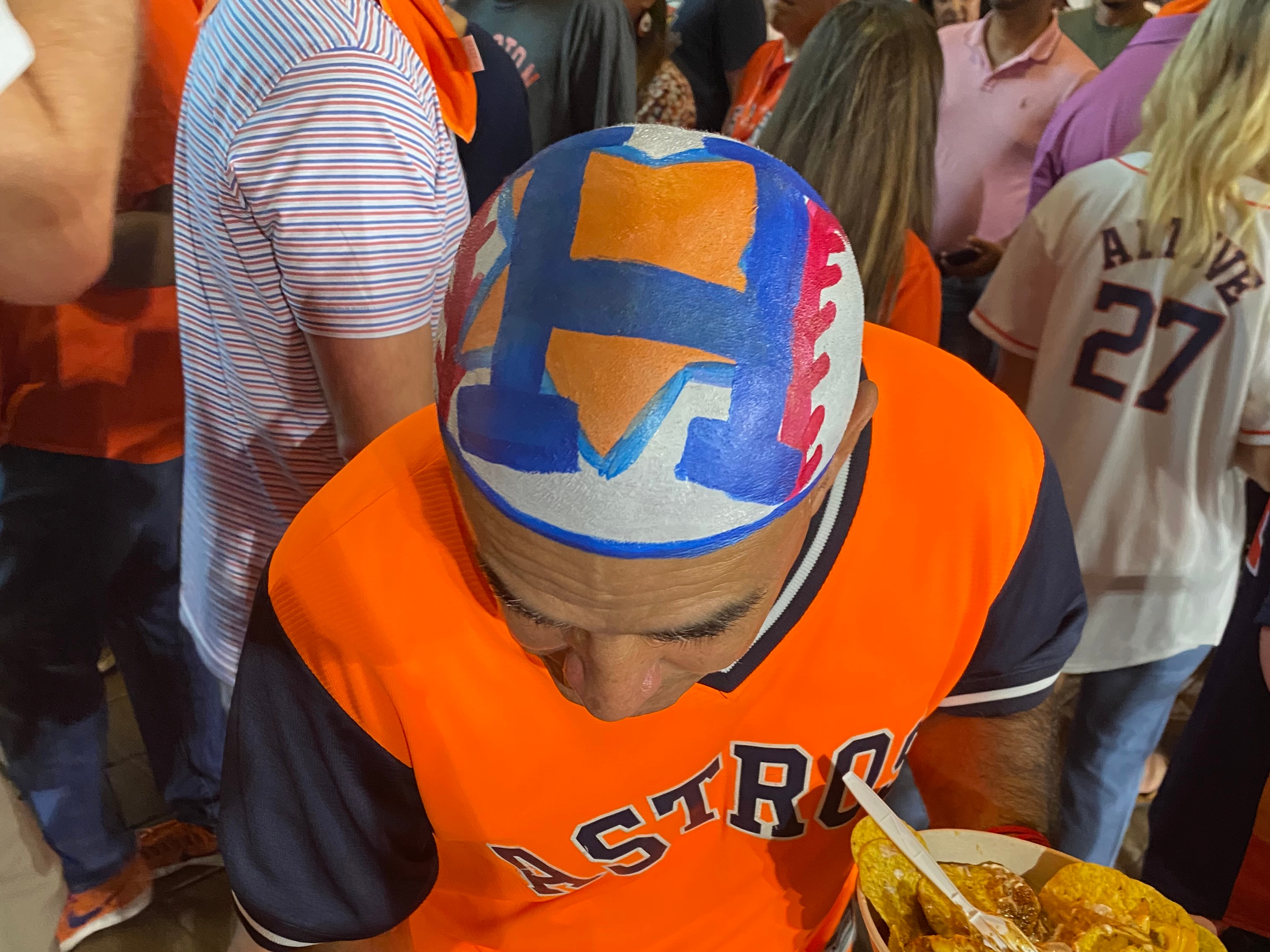 🔒 Looking sharp! Here are some of the best dressed Astros fans at Minute  Maid Park