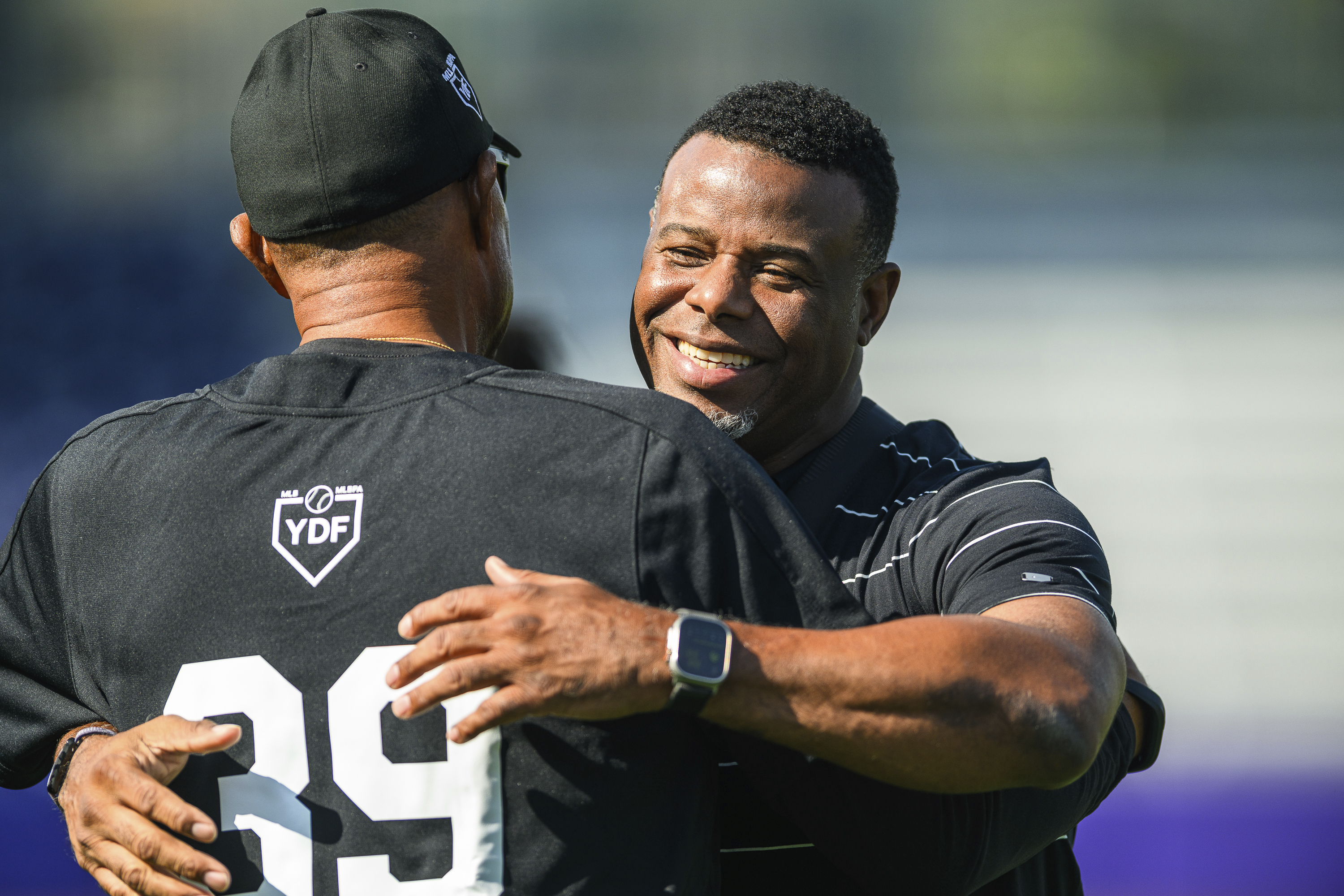 MLB - The Kid talks to the kids. Ken Griffey Jr. made an appearance at the Hank  Aaron Invitational, a development event that aims to get high school-age  players with diverse backgrounds