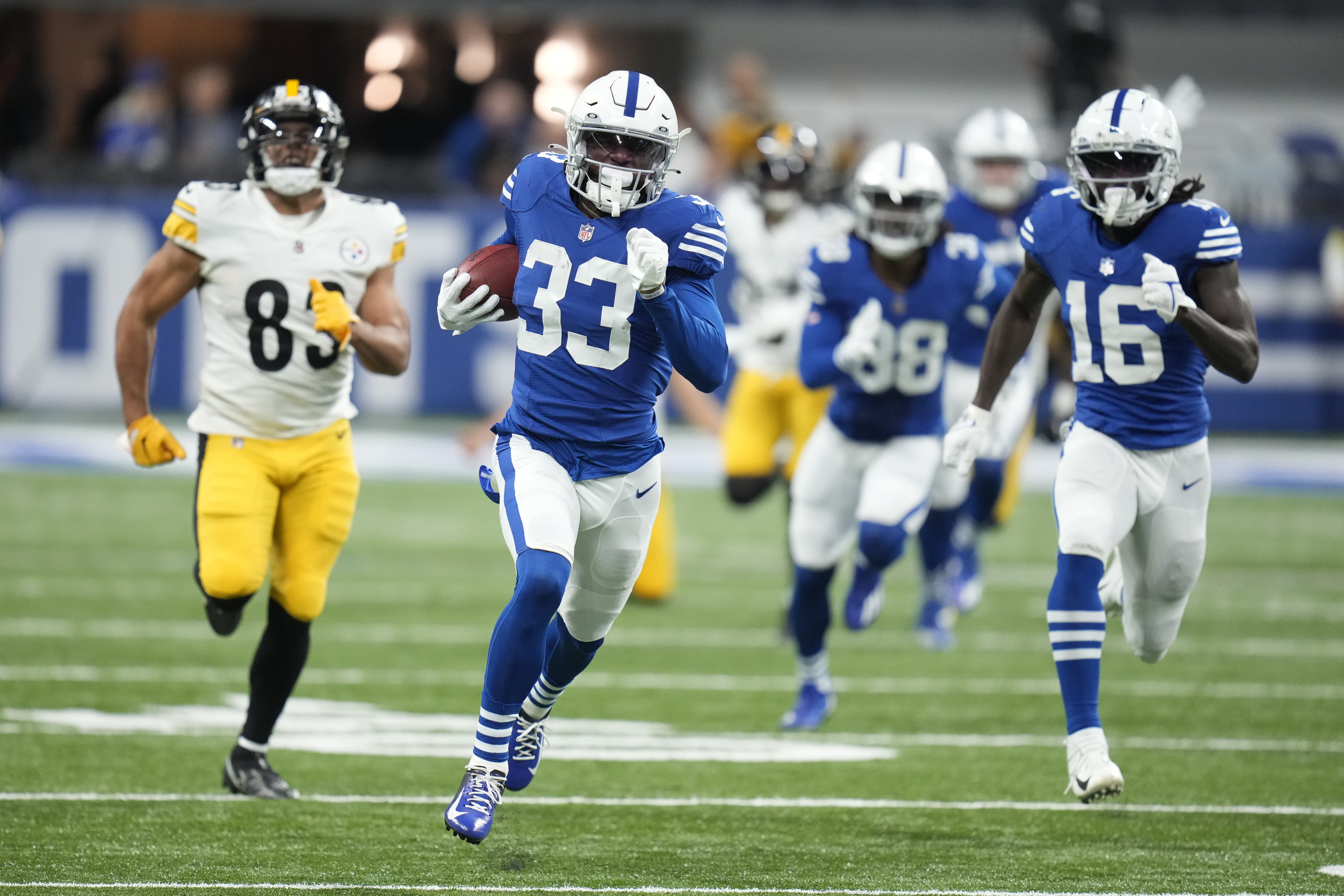 Snell runs for go-ahead TD, Steelers hold off Colts 24-17 - Hawaii