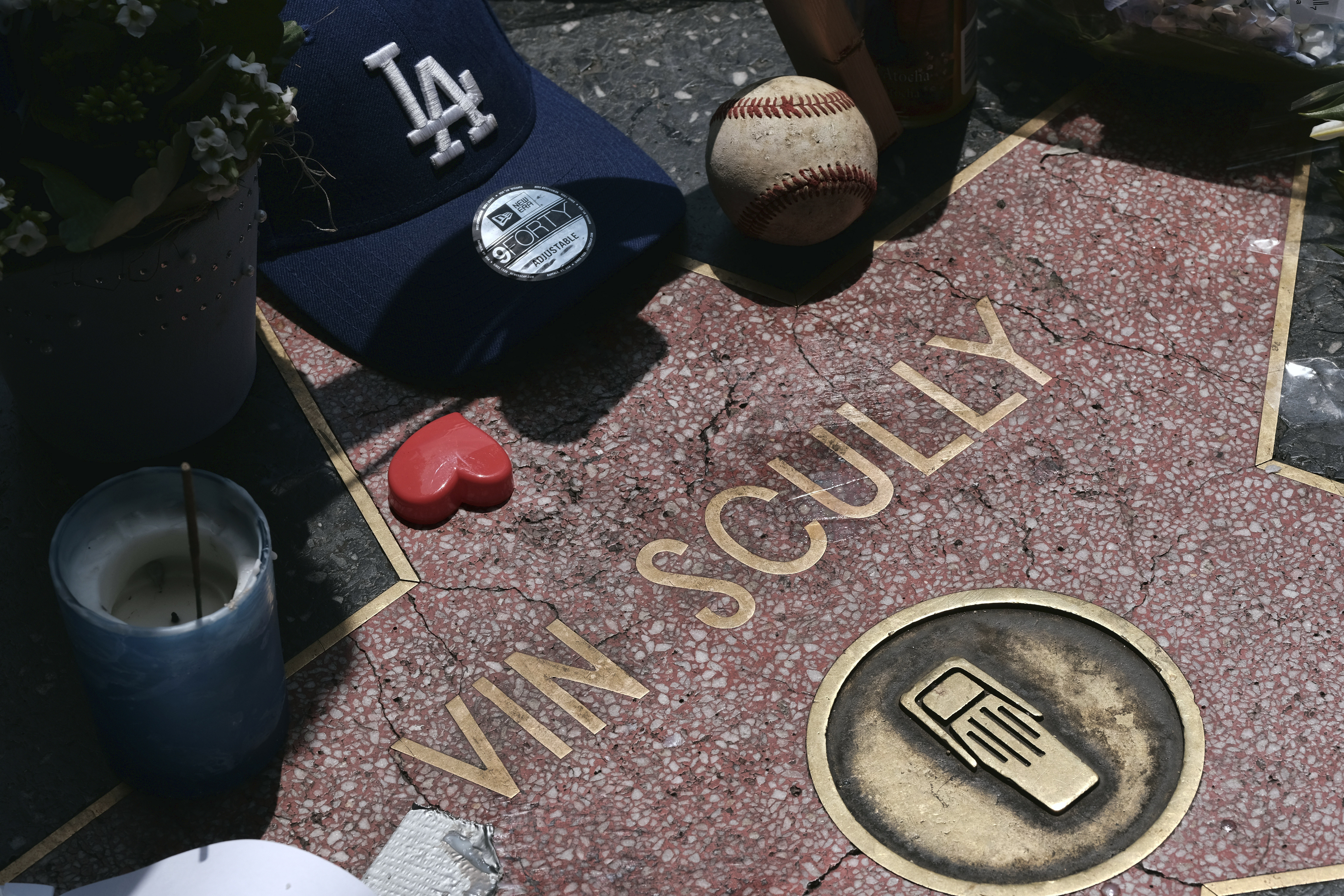 Vin Scully Dead: The Voice Of The L.A. Dodgers, And Their City