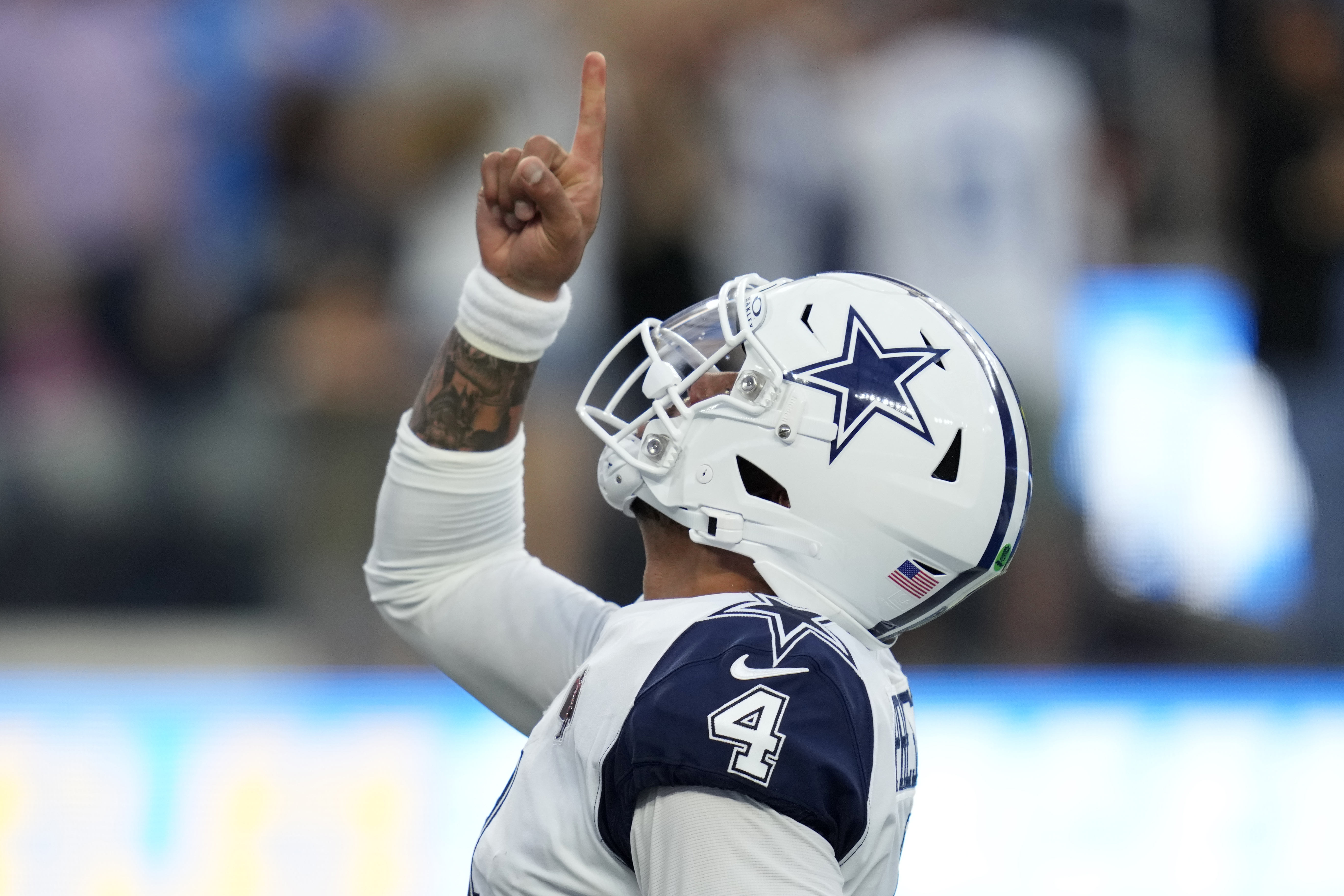 Dak Prescott, Cowboys rally in fourth quarter for a 20-17 victory