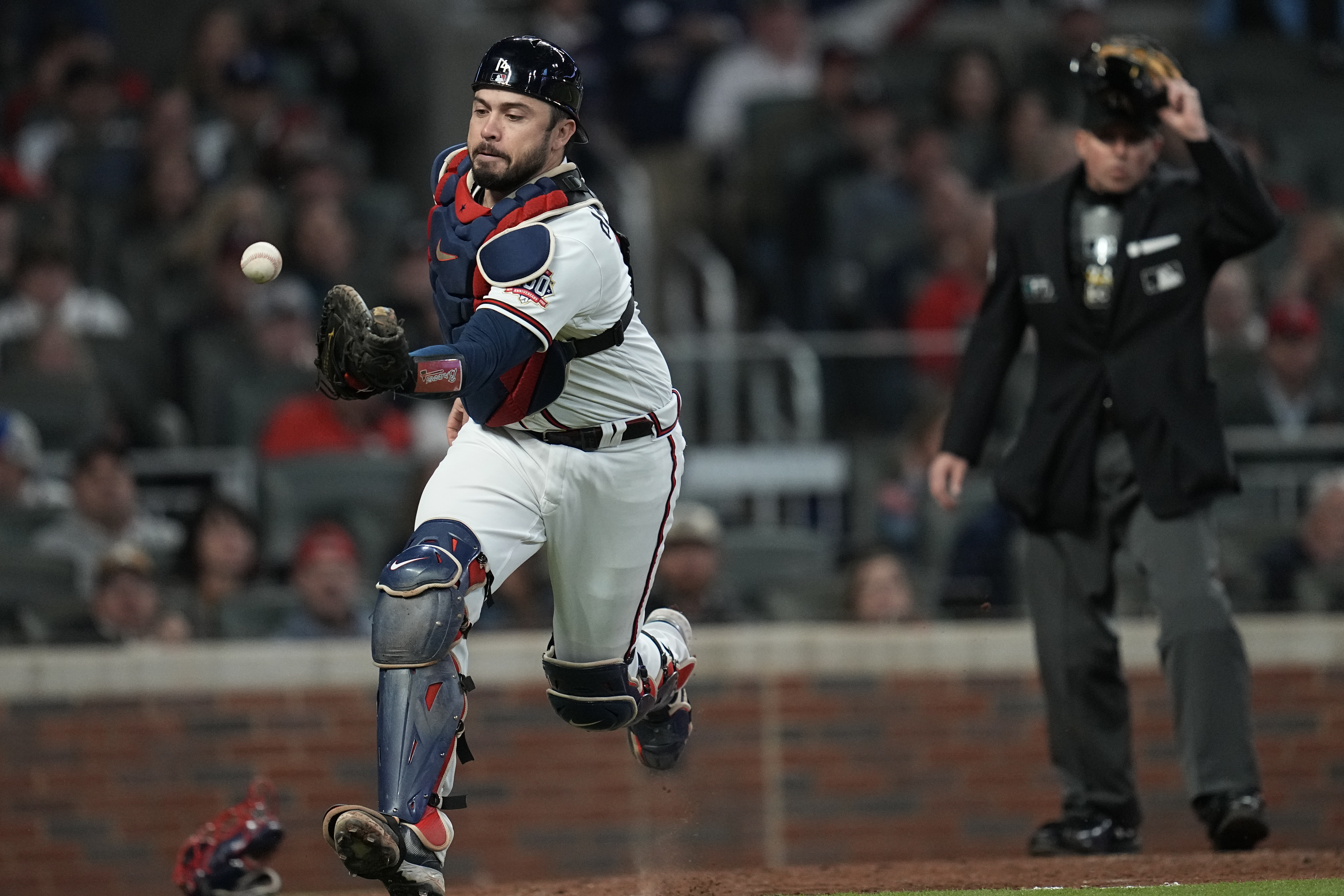 Riley HR ignites big Braves 9th in 5-1 NLCS win over Dodgers Homer