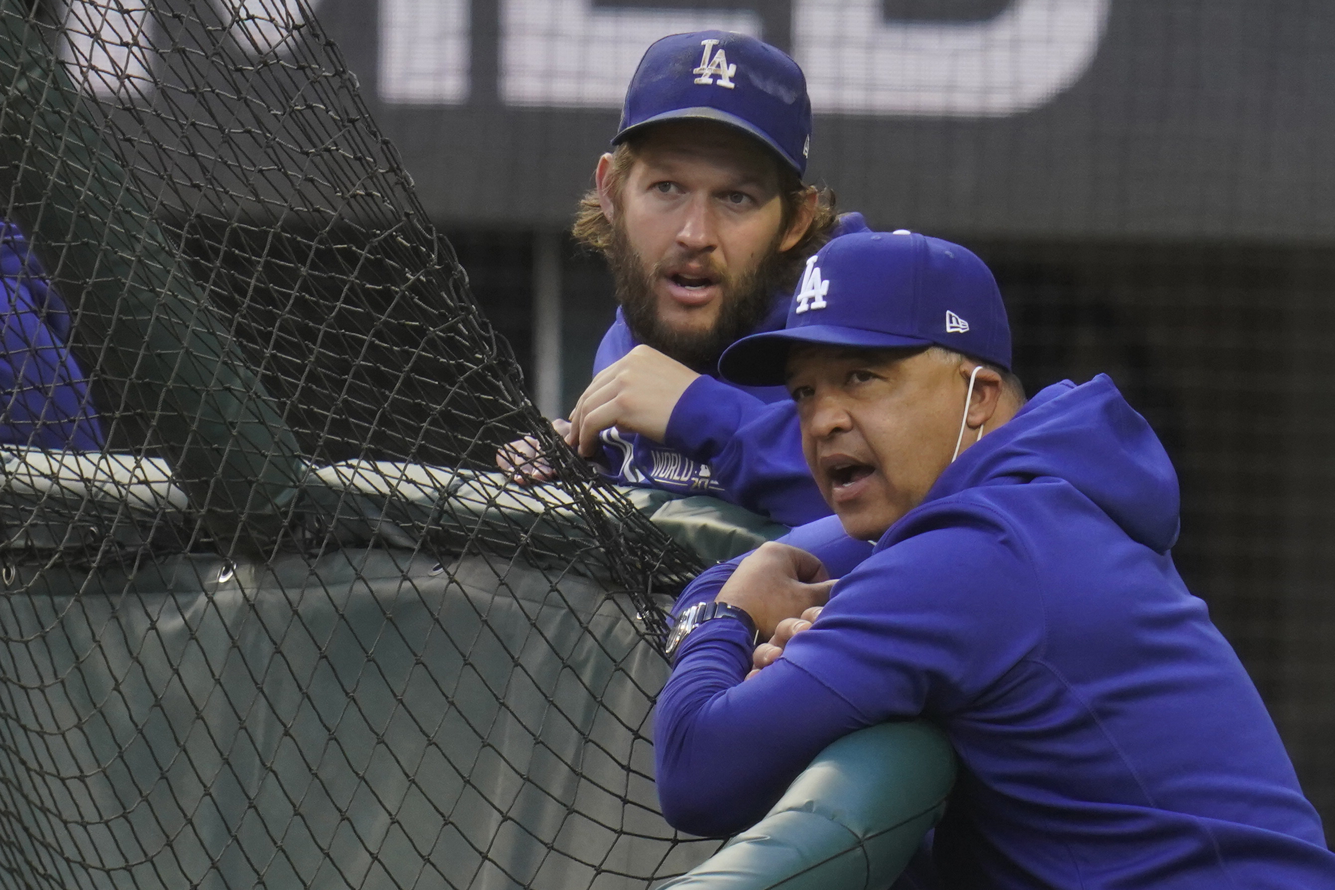 Seven shutout innings for Clayton Kershaw has Dodger Stadium roaring!