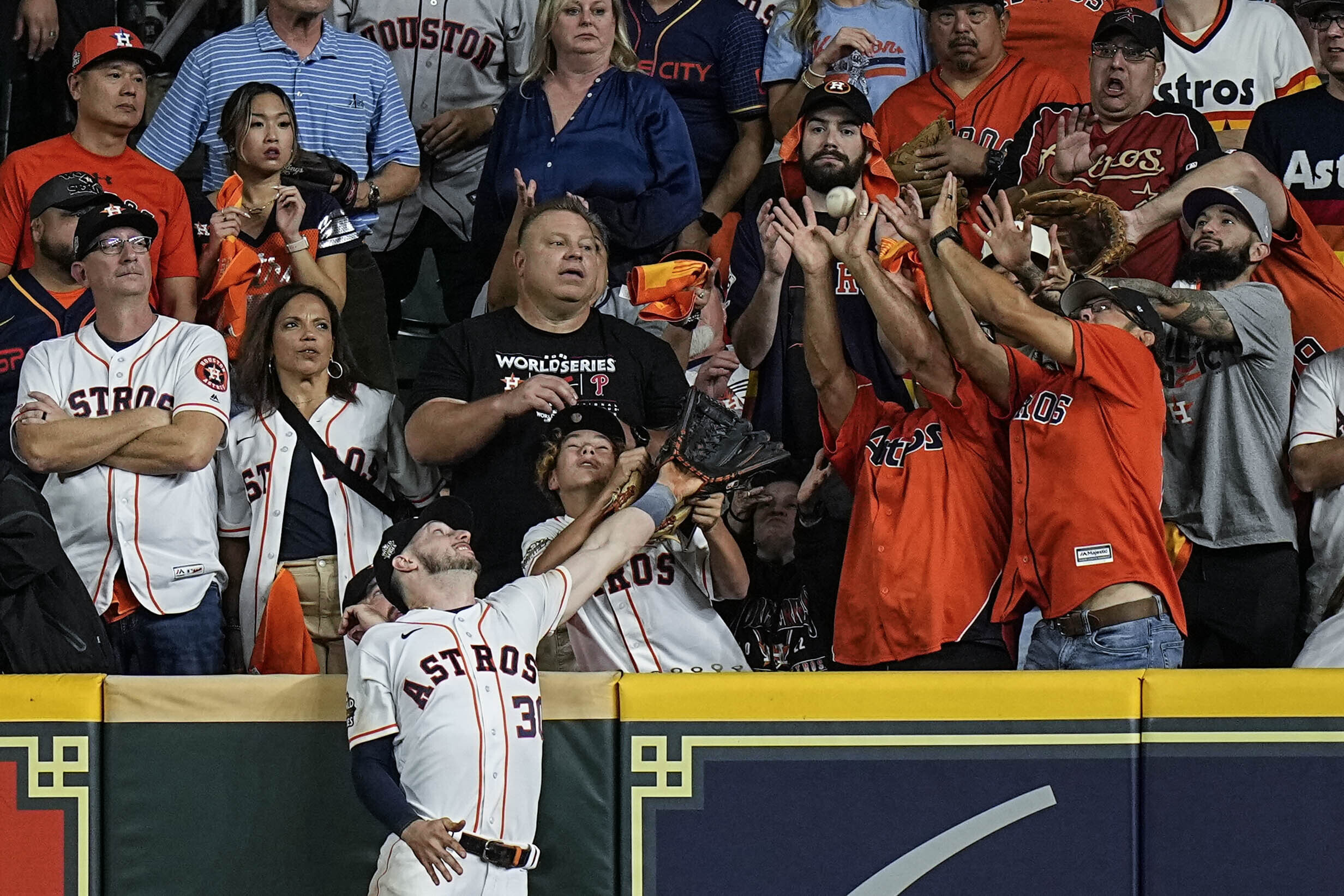 Chas McCormick catch: Watch Astros center fielder rob J.T. Realmuto with  leaping grab in World Series Game 5 