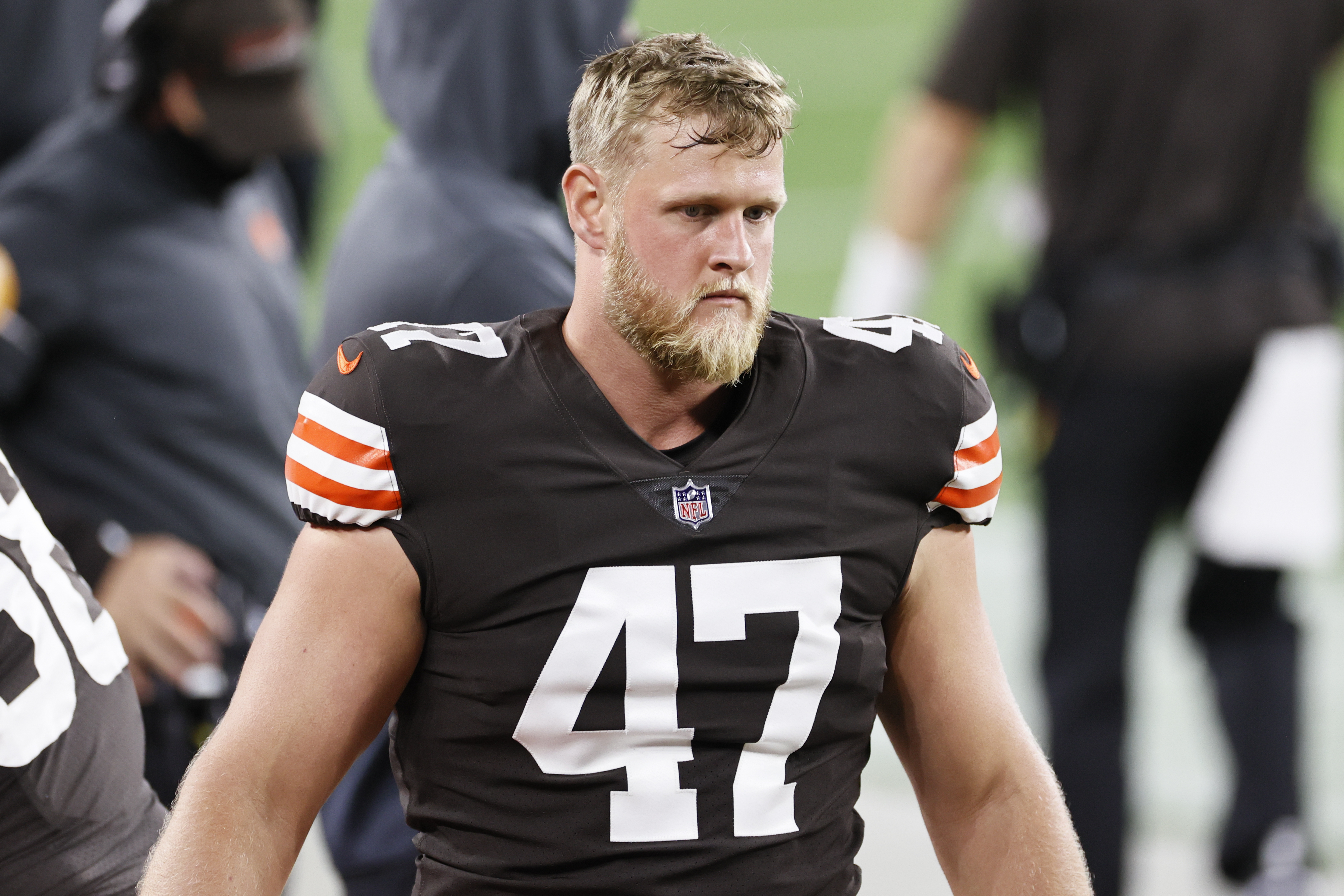 Browns Place Janovich on COVID List After Sunday's Game