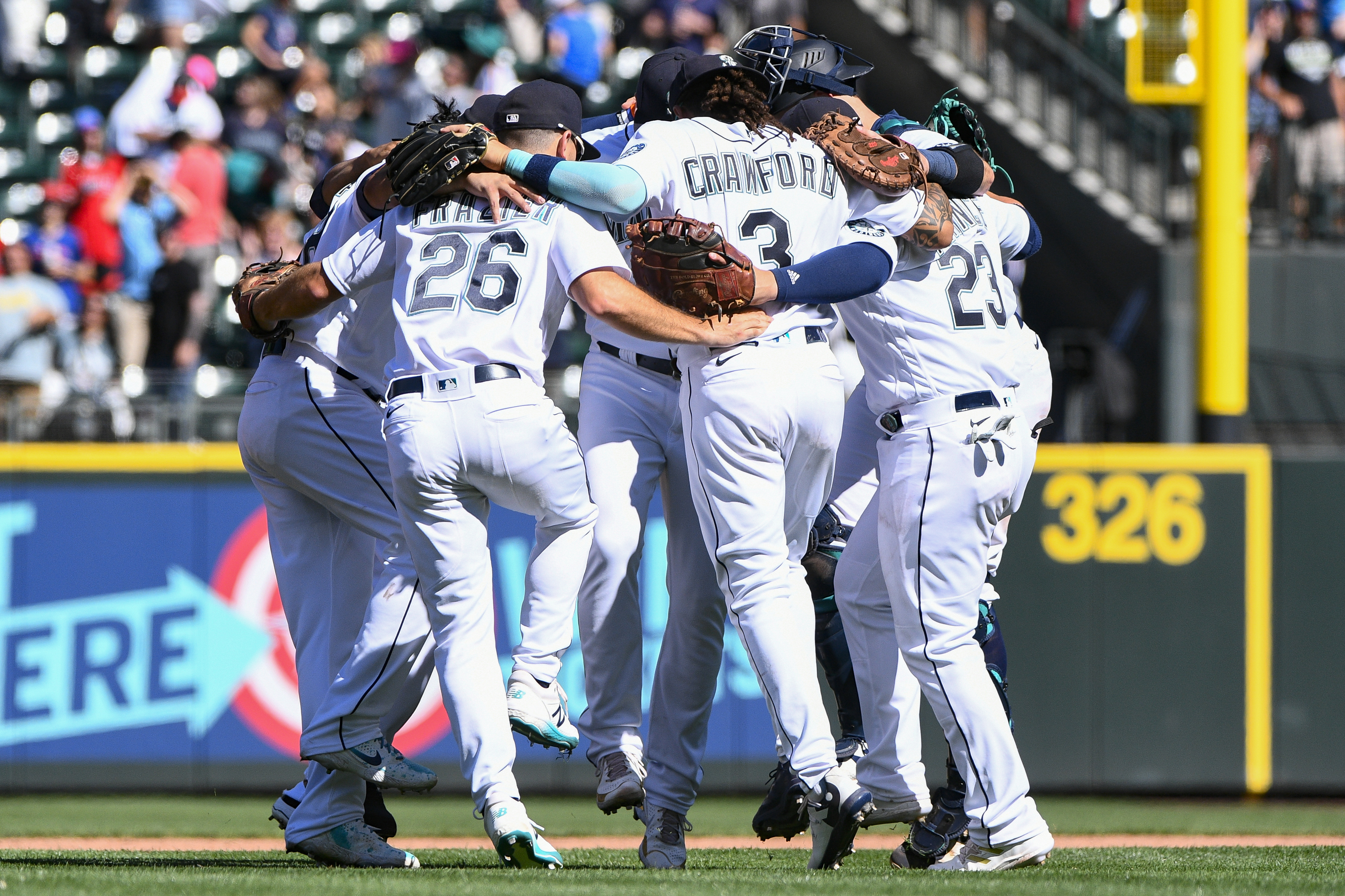 Who won the first game of the Mariners-Angels series? - AS USA