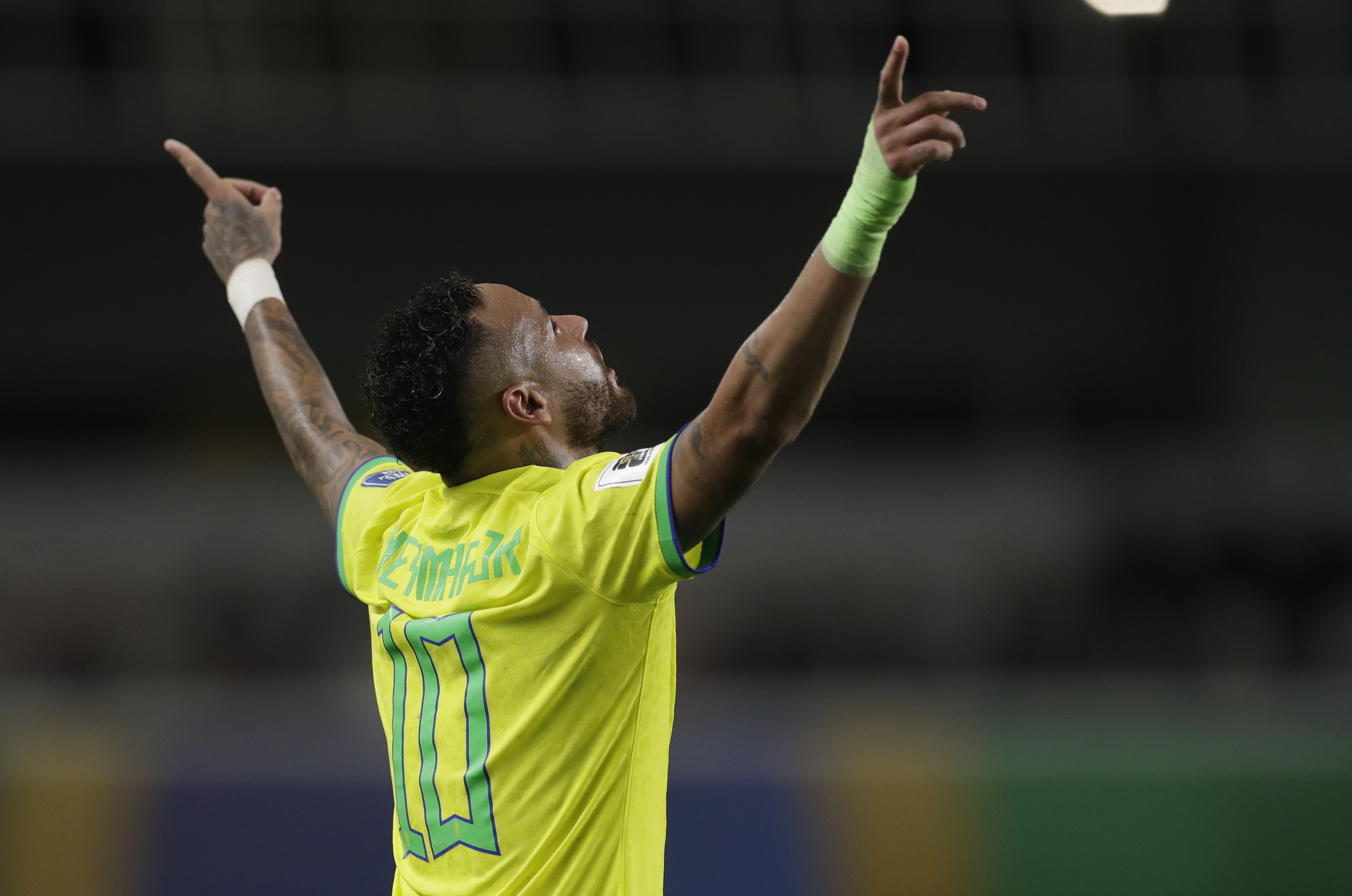 Neymar breaks Pele's Brazil goal-scoring record in 5-1 win in South  American World Cup qualifying