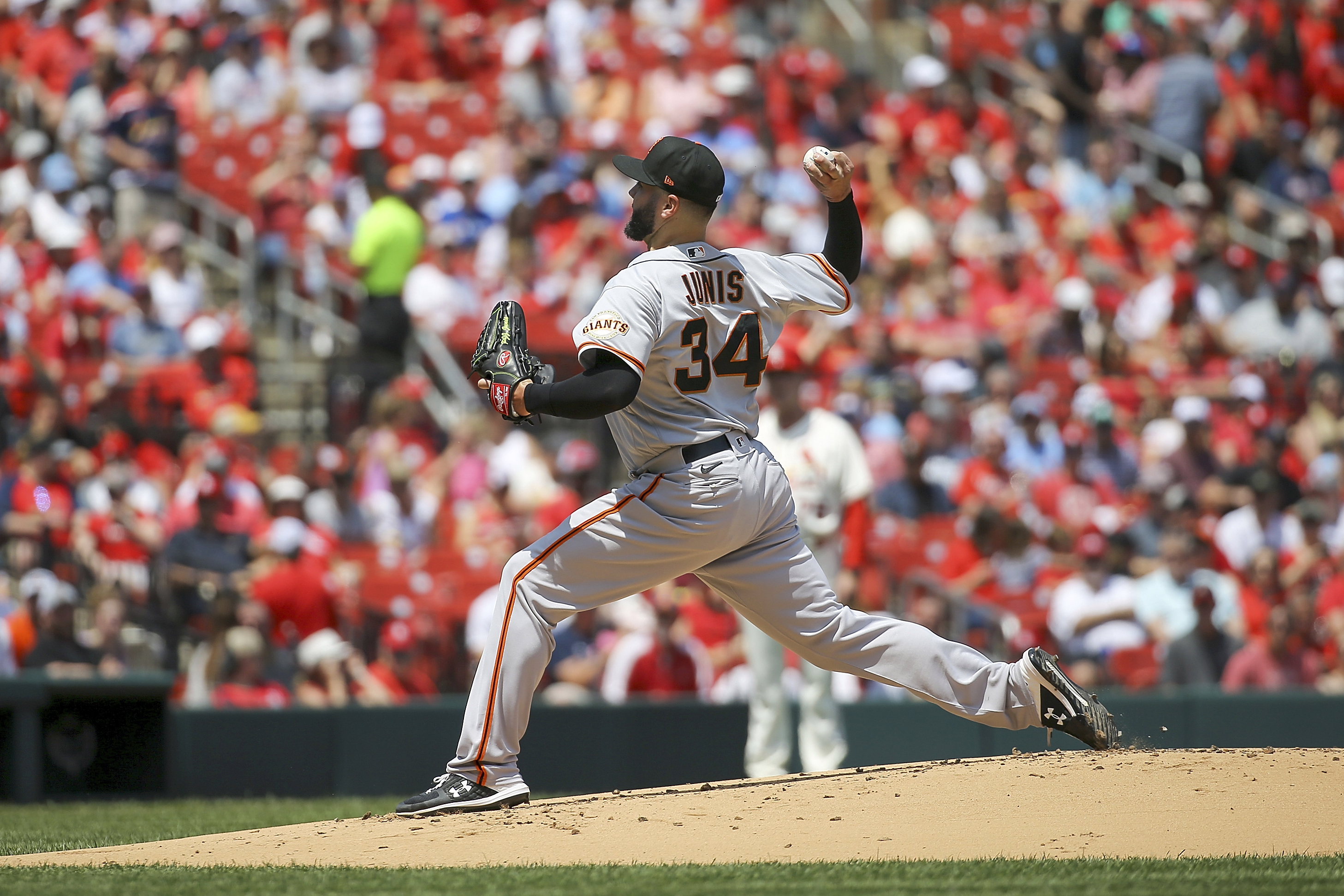 Giants' win streak ends in 6-0 shutout by Cardinals