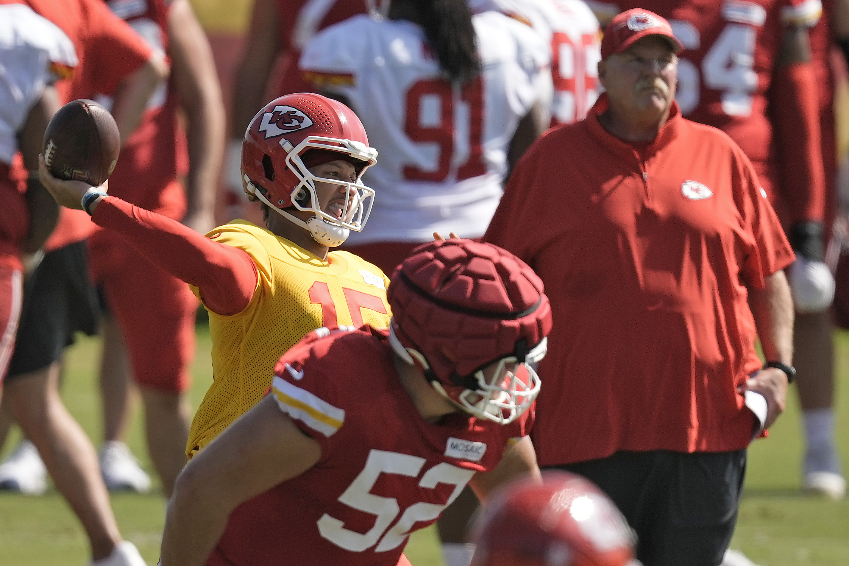 Patrick Mahomes appears ready for Chiefs' camp in new training