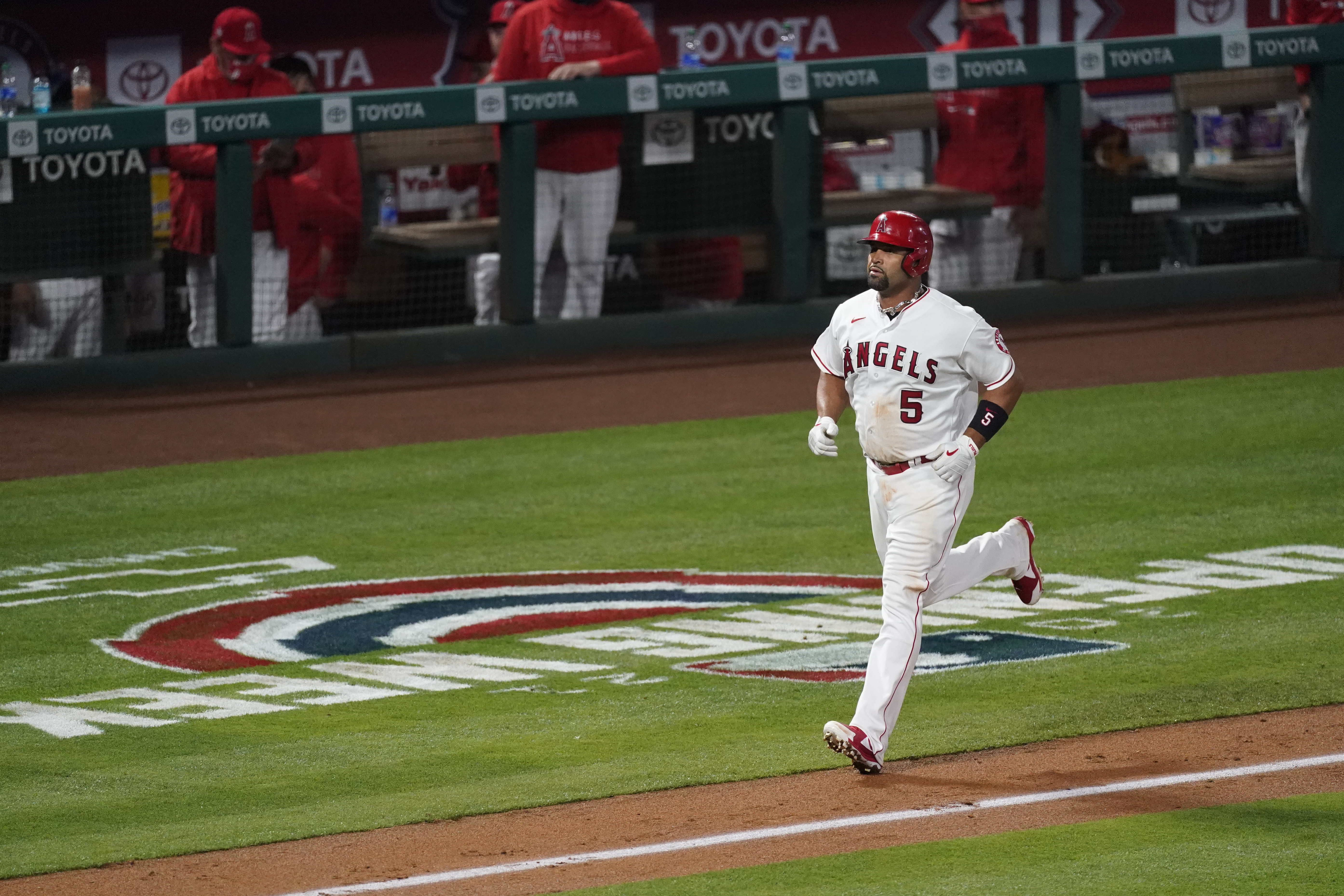 Chicago White Sox Yermin Mercedes has historic 5-for-5 night in