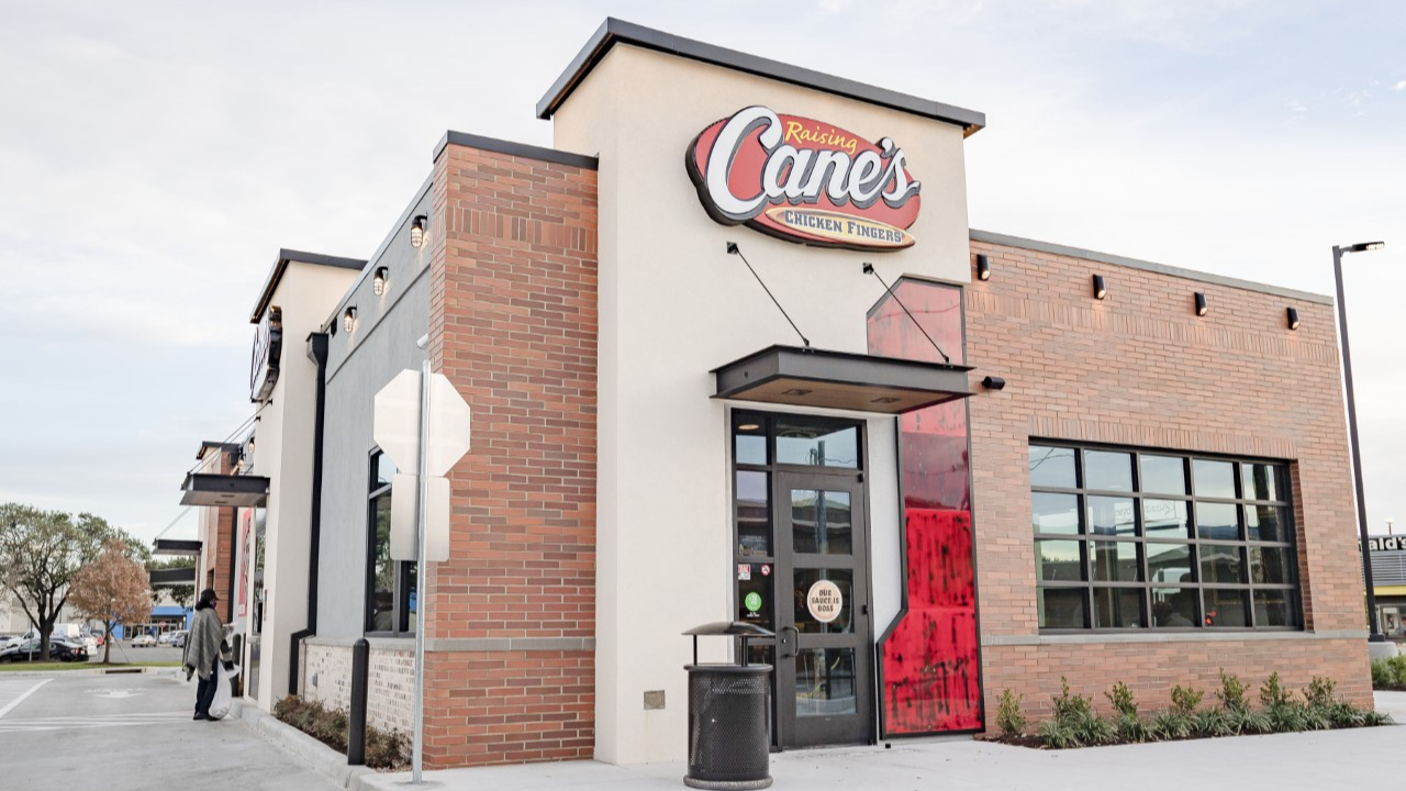 Raising Cane's Chapel Hill location now open