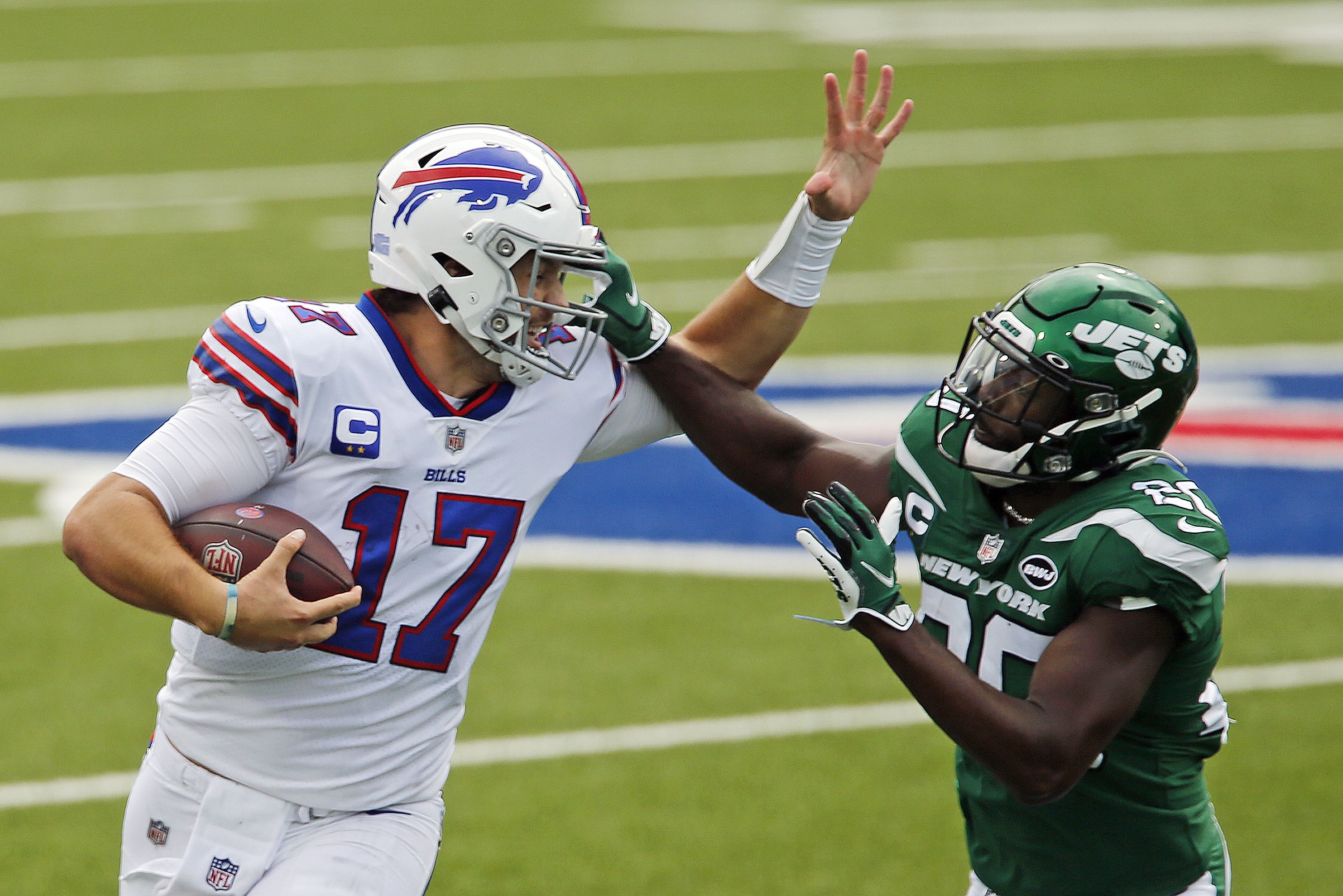 Josh Allen Tops 300 Yards Passing as Bills Beat Jets in Opener