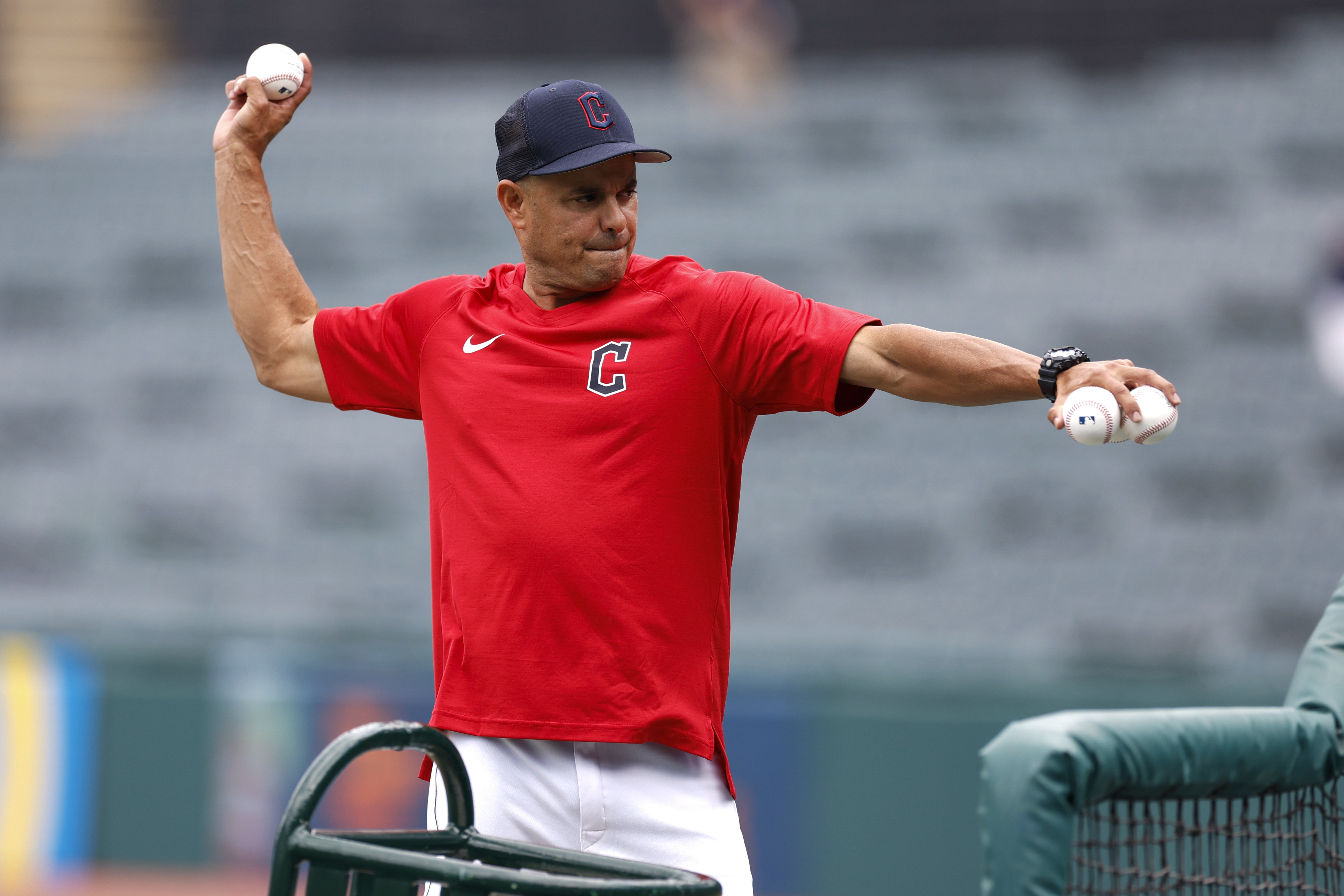 Chris Sale injury: Red Sox lefty undergoes surgery on broken pinkie; team  hopes he can pitch again in 2022 