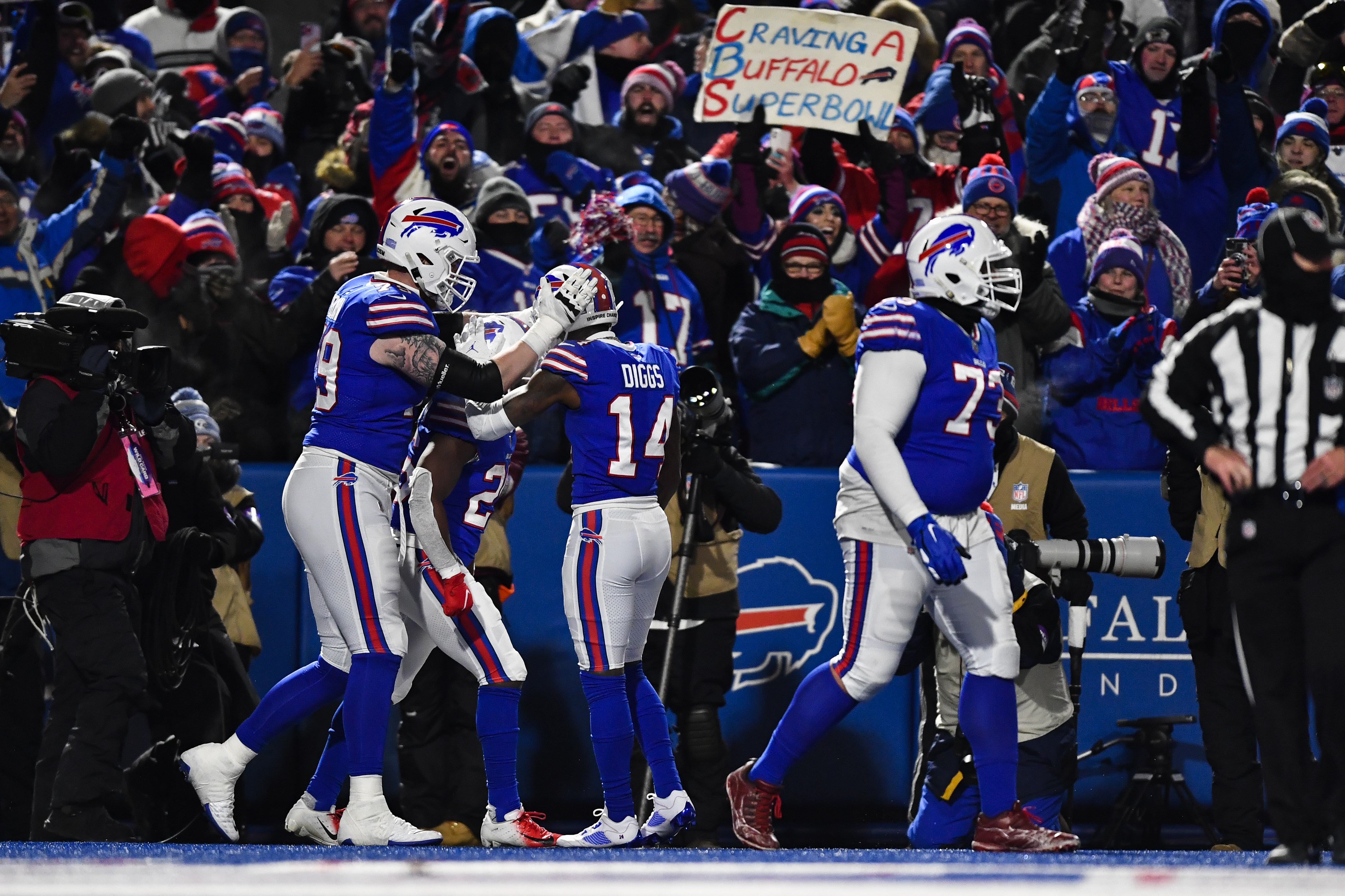 Wind at Bills-Patriots Monday Night Football has the ball going