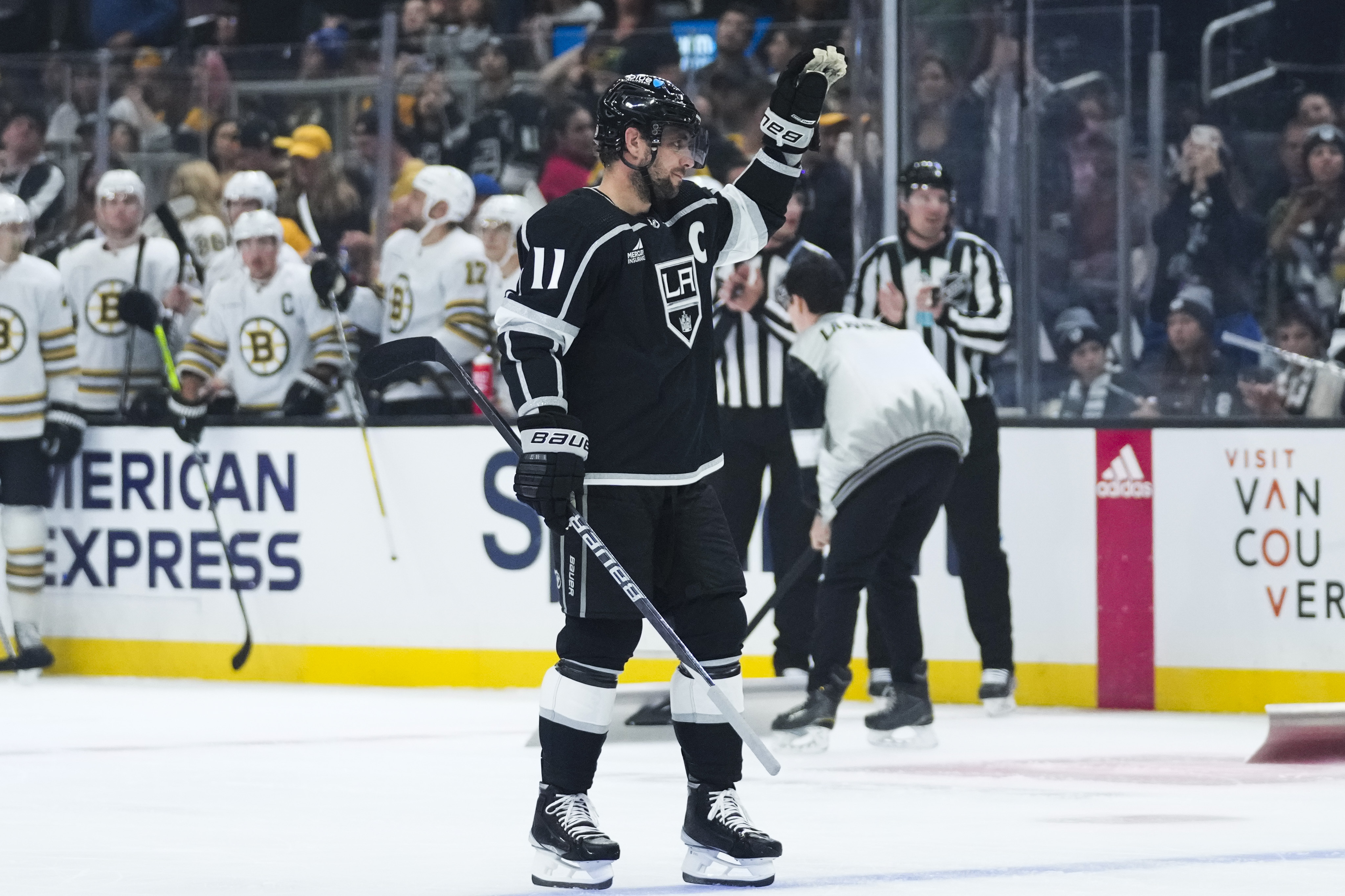 The Hockey News Podcast: Kings' Luc Robitaille on Kopitar, Jerseys and More