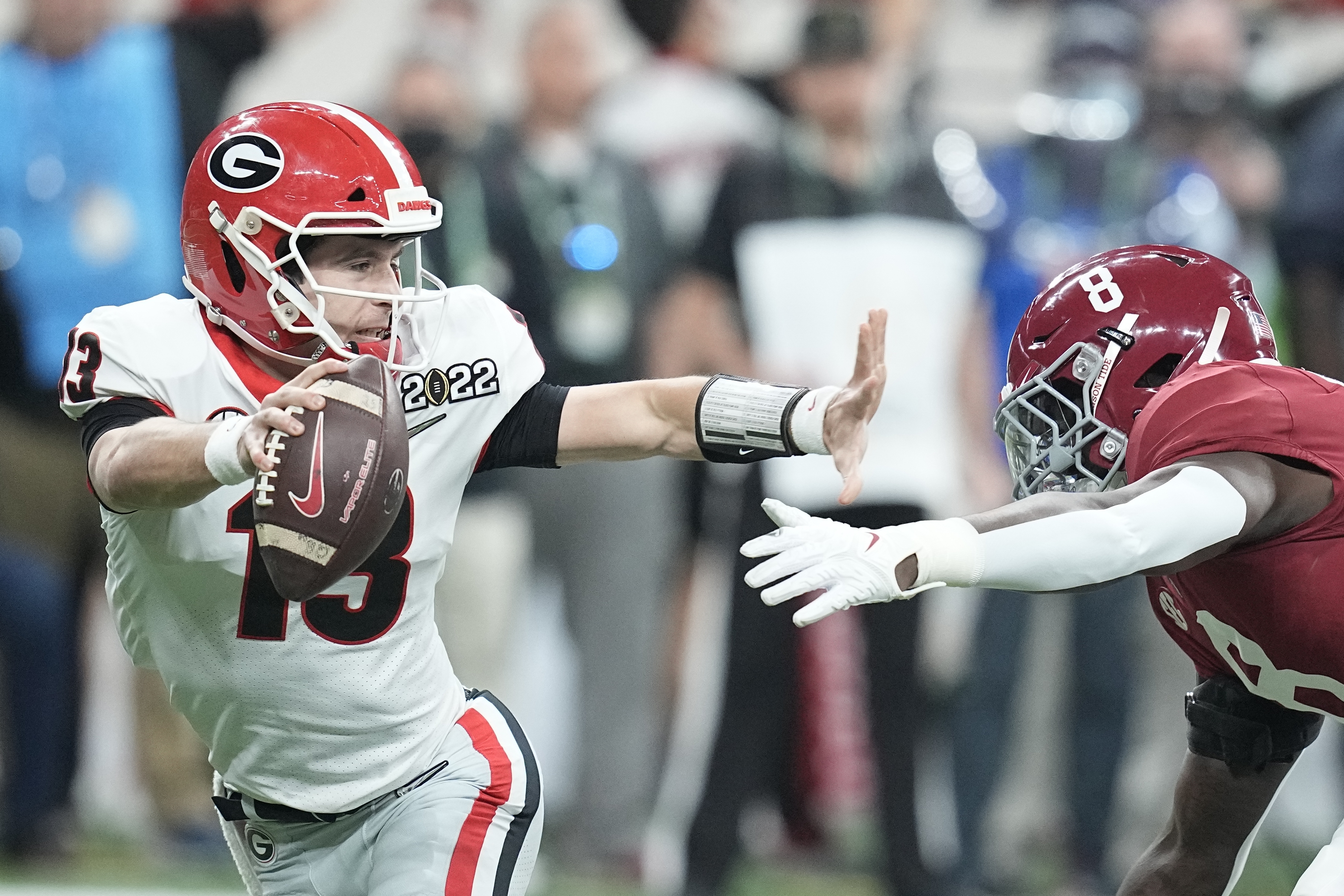 Georgia snaps 41-year title drought with 33-18 win over Bama