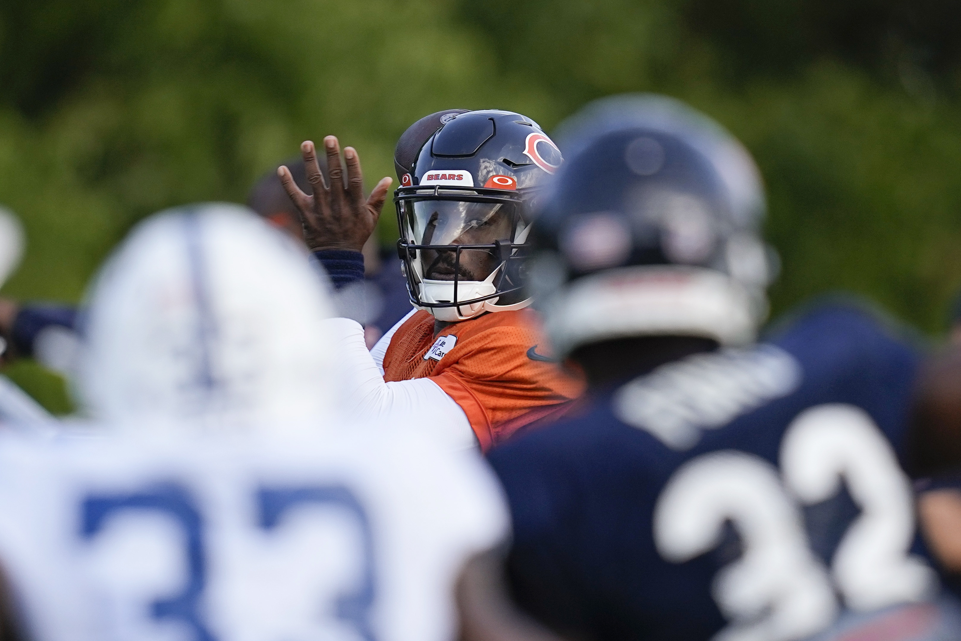 Richardson, Fields garner the spotlight as Bears and Colts