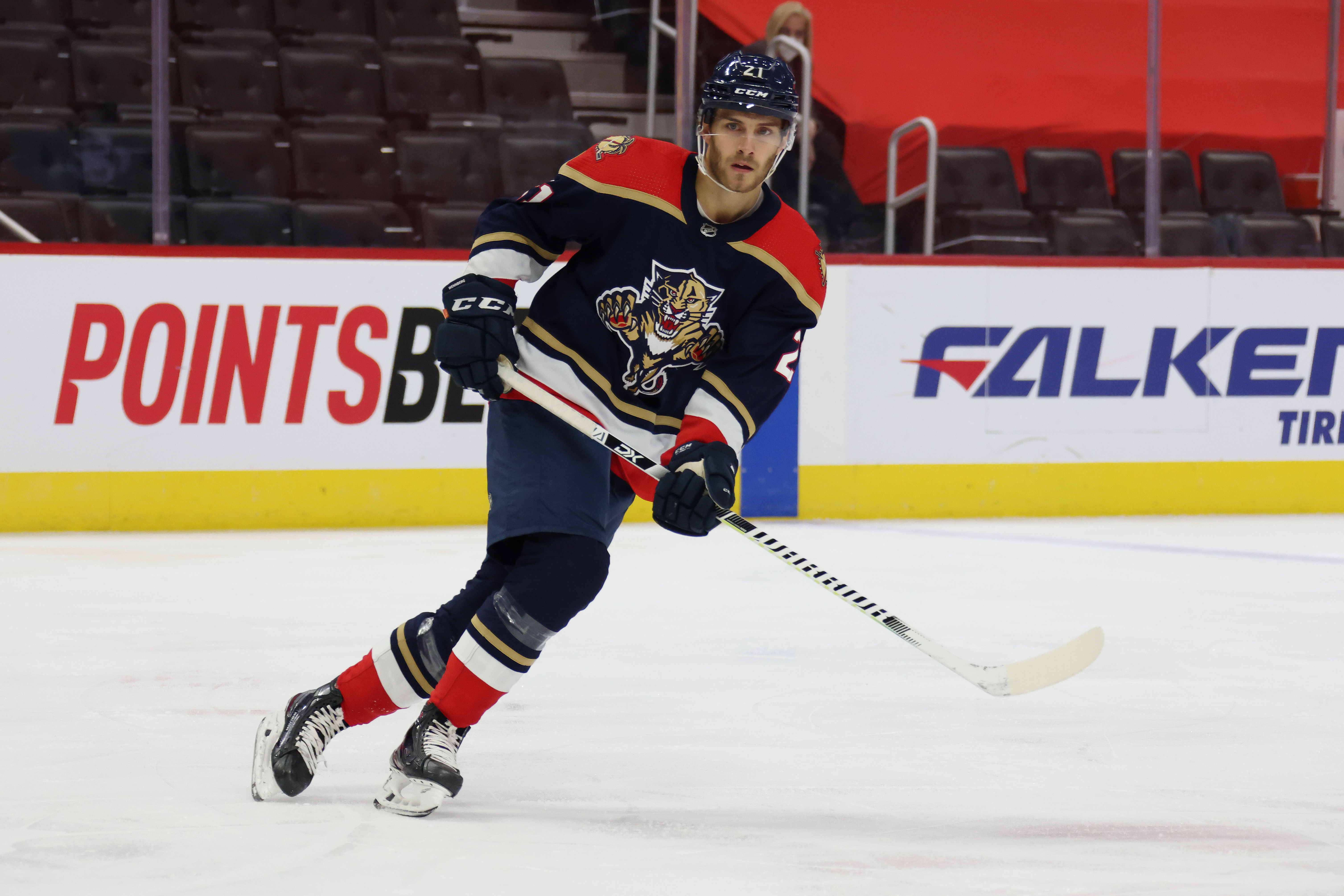 Frank Vatrano scores twice as Florida Panthers beat Columbus Blue Jackets 