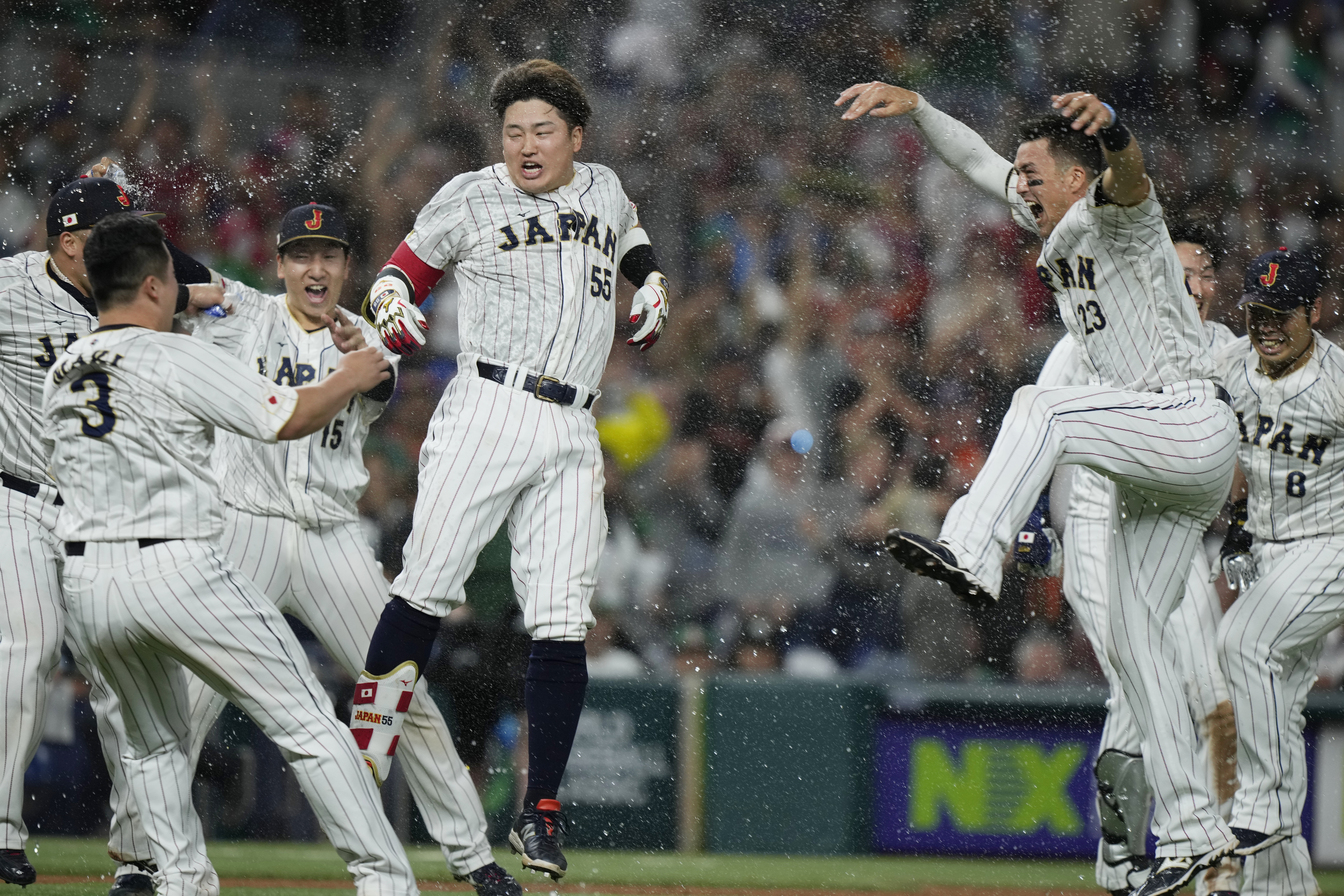 Ohtani, Japan rally late, edge Mexico 6-5 to reach WBC final