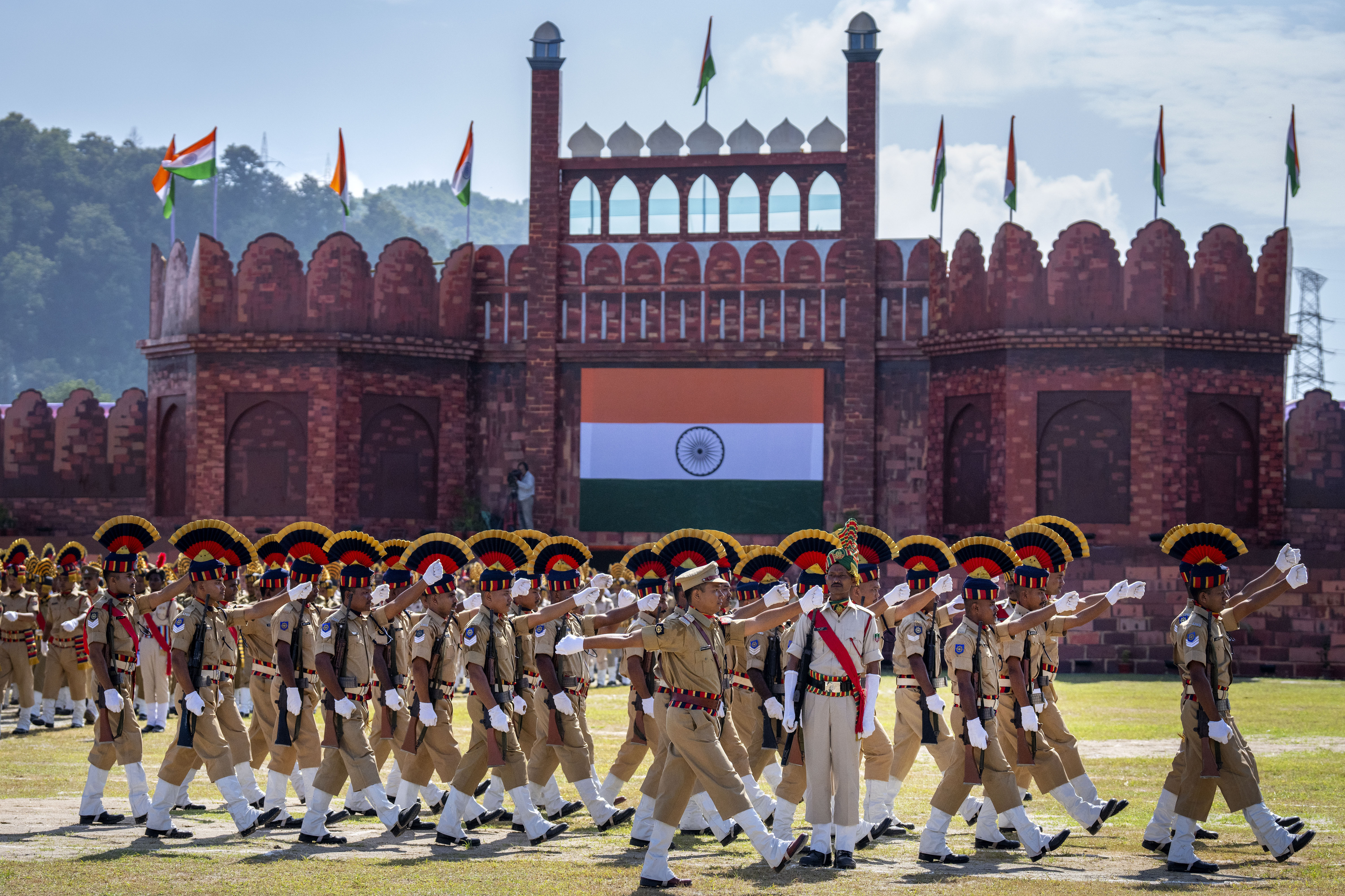 Prime Minister Narendra Modi pledges to make India a developed country in  25 years