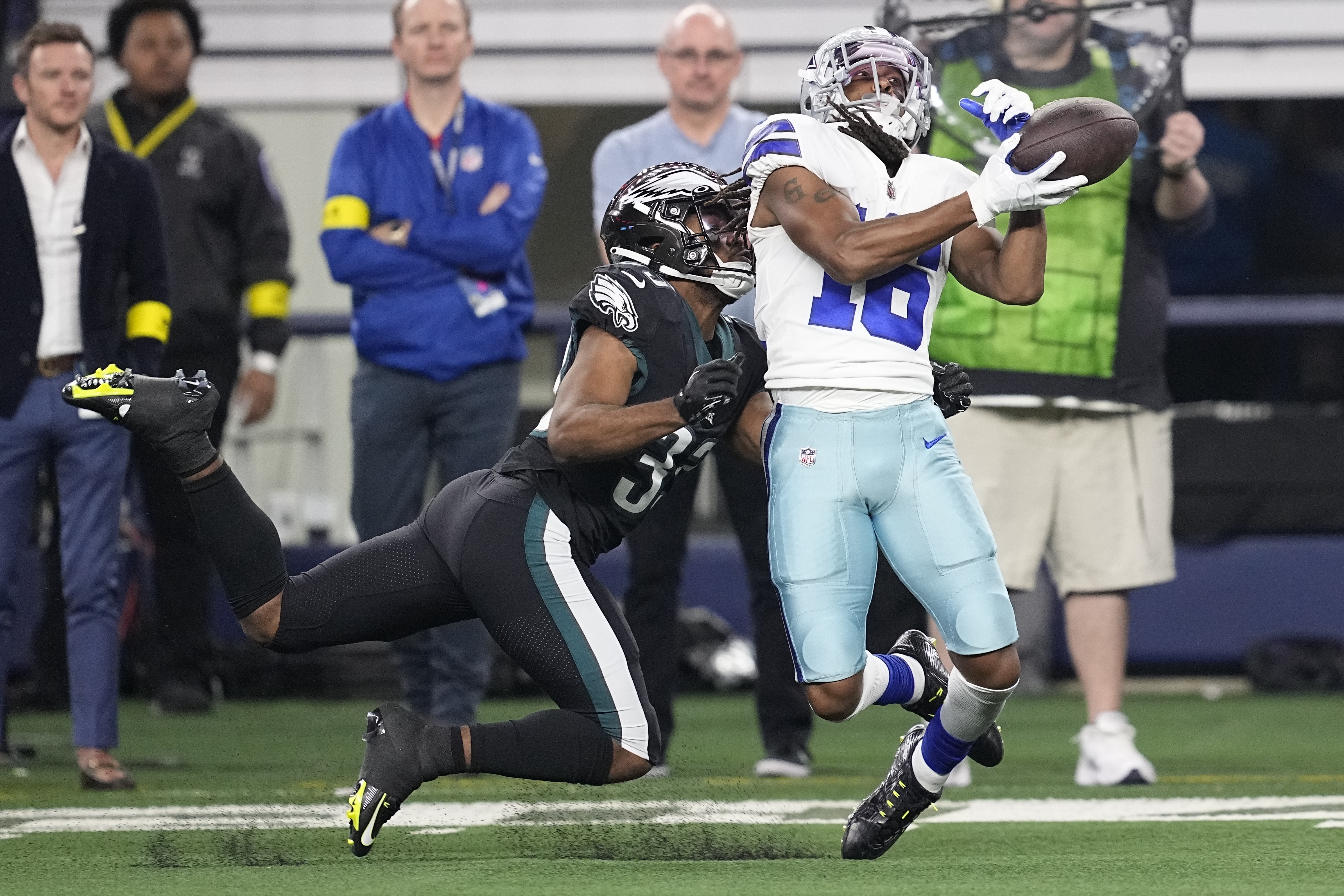 Dallas Cowboys Receiver CeeDee Lamb Featured On NFC East All