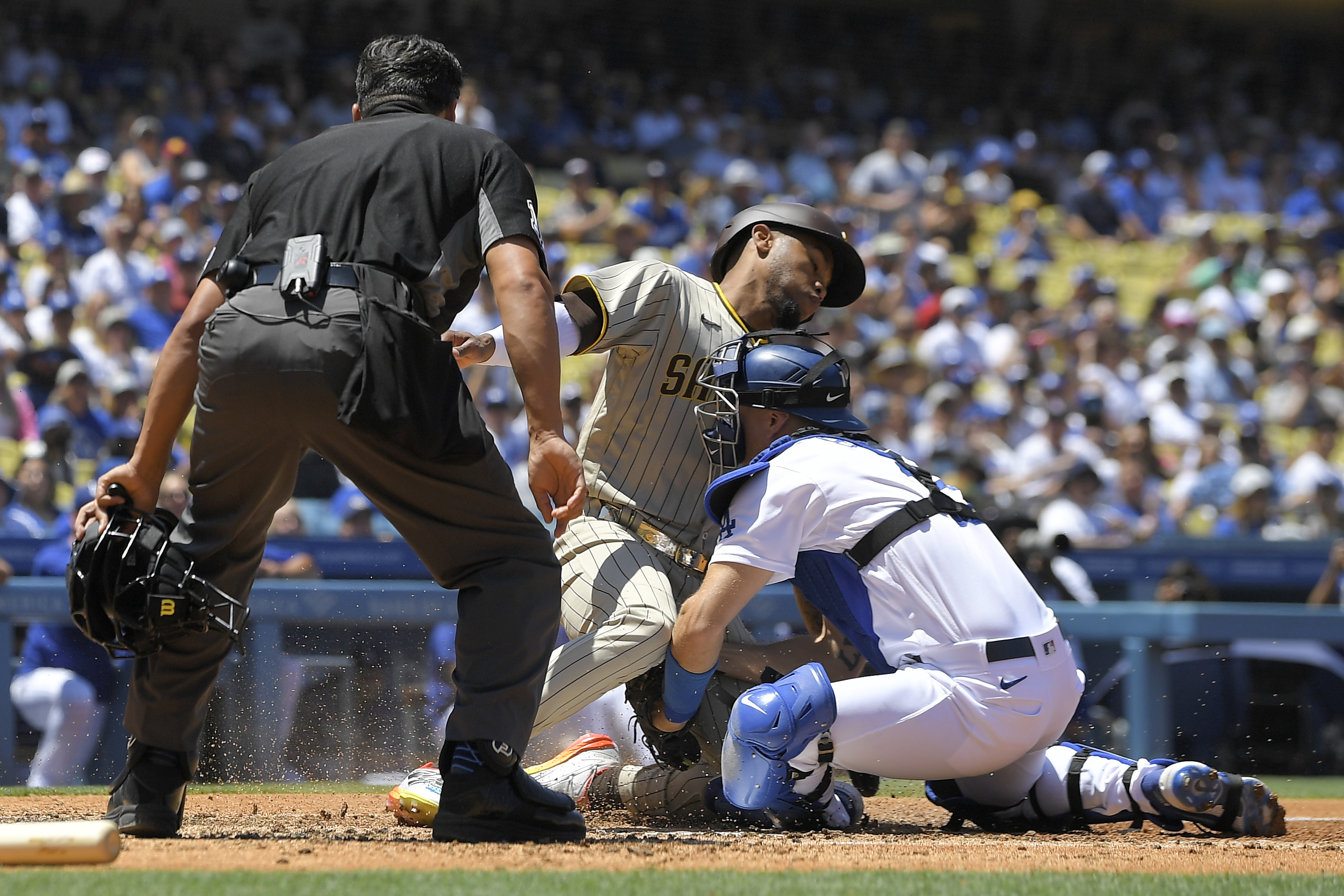 Dodgers rally behind Trea Turner's leadoff home run, beat Padres