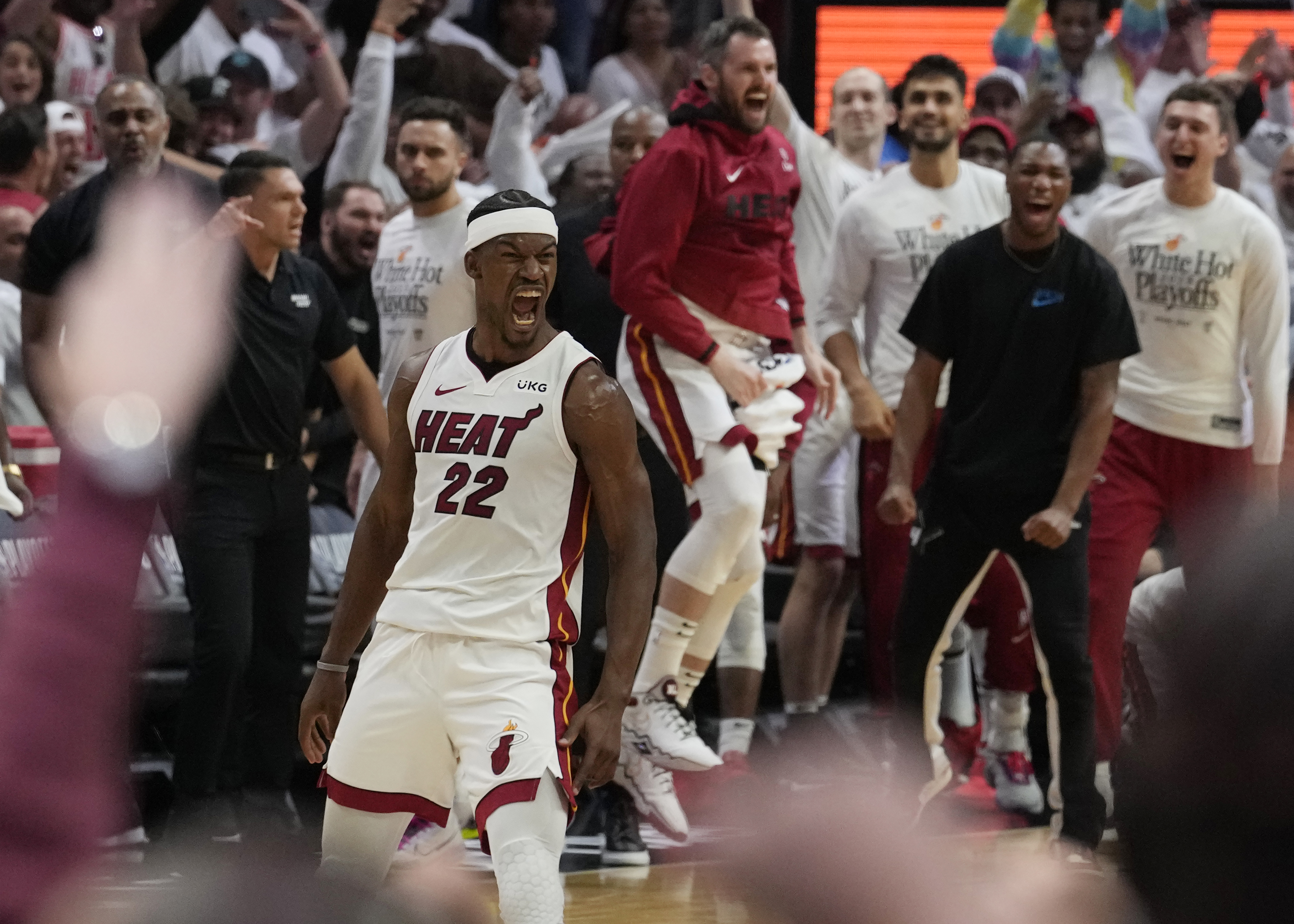 Miami overcomes Butler's bad ankle