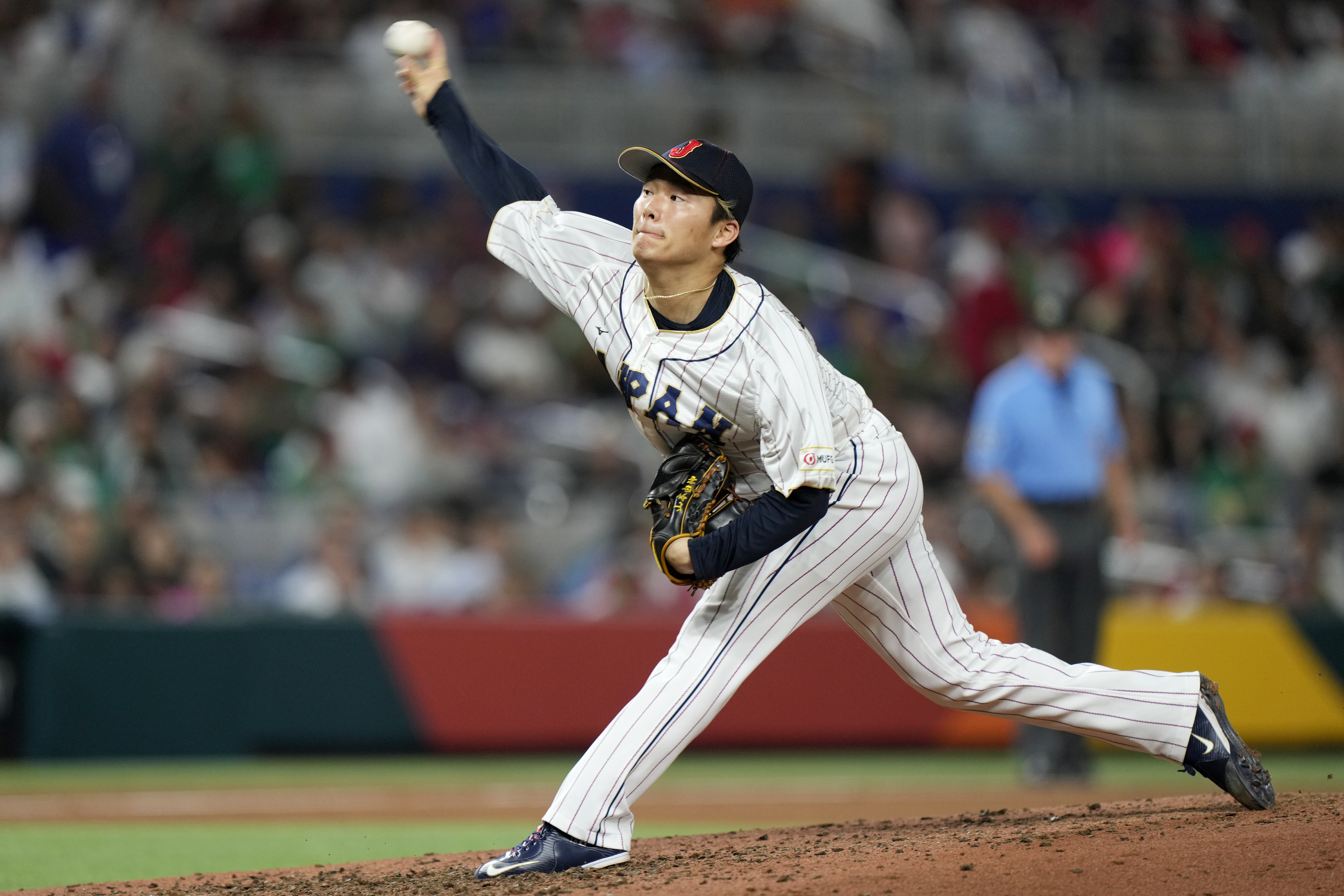 Japan's Shohei Ohtani's Randy Arozarena celebration in the World Baseball  Classic semi-final against Mexico - AS USA