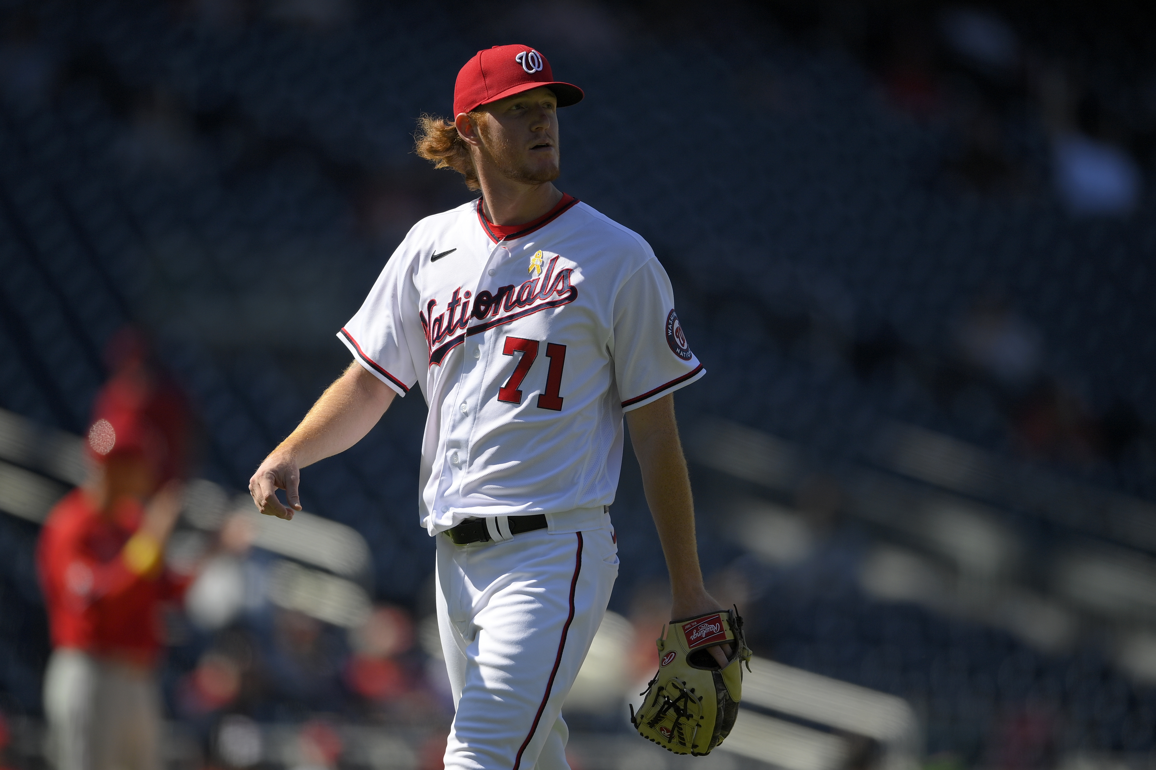 Phillies rally past Nationals 7-6, complete series sweep –