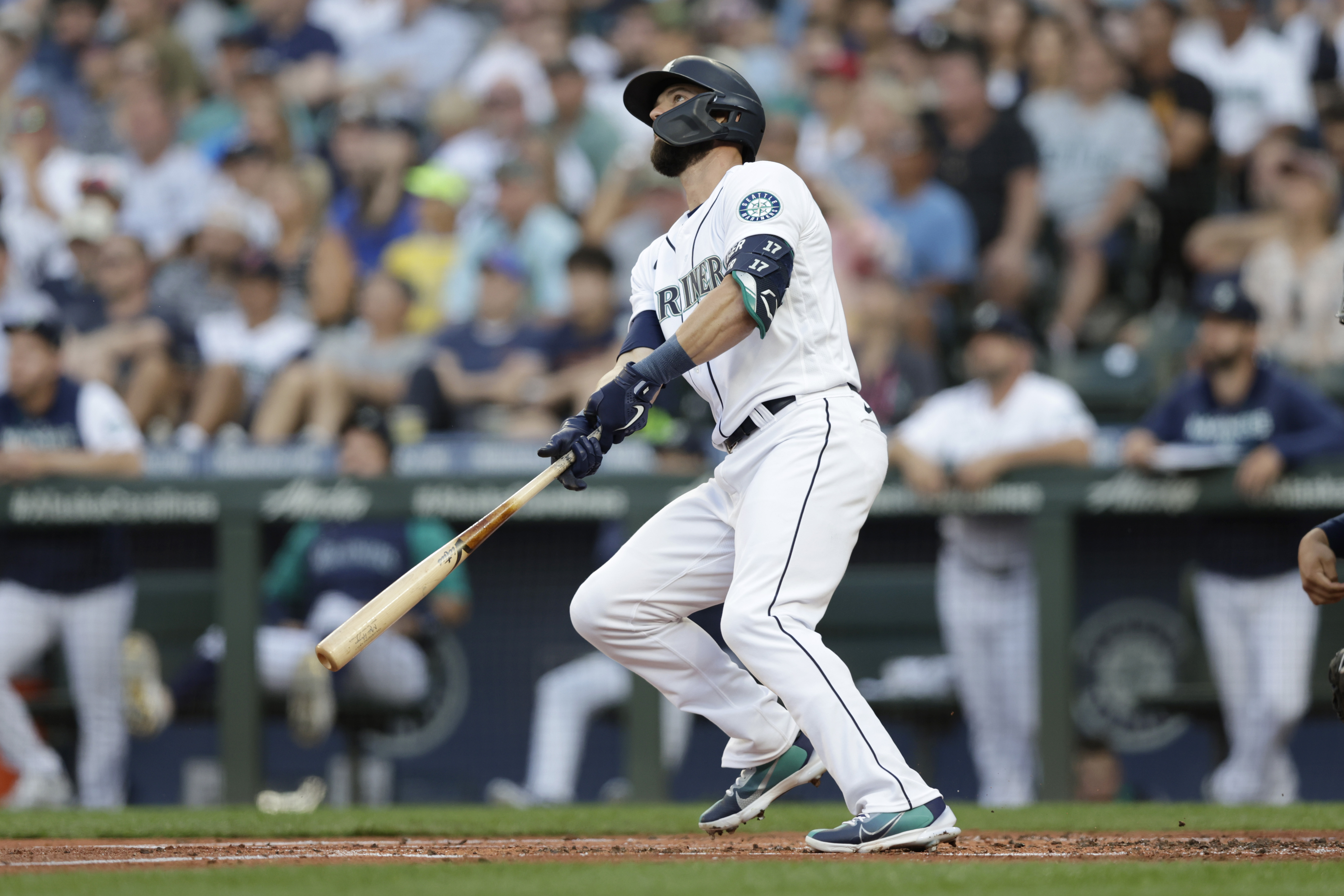 Mariners CF Julio Rodríguez out of lineup for second straight day due to  sore foot