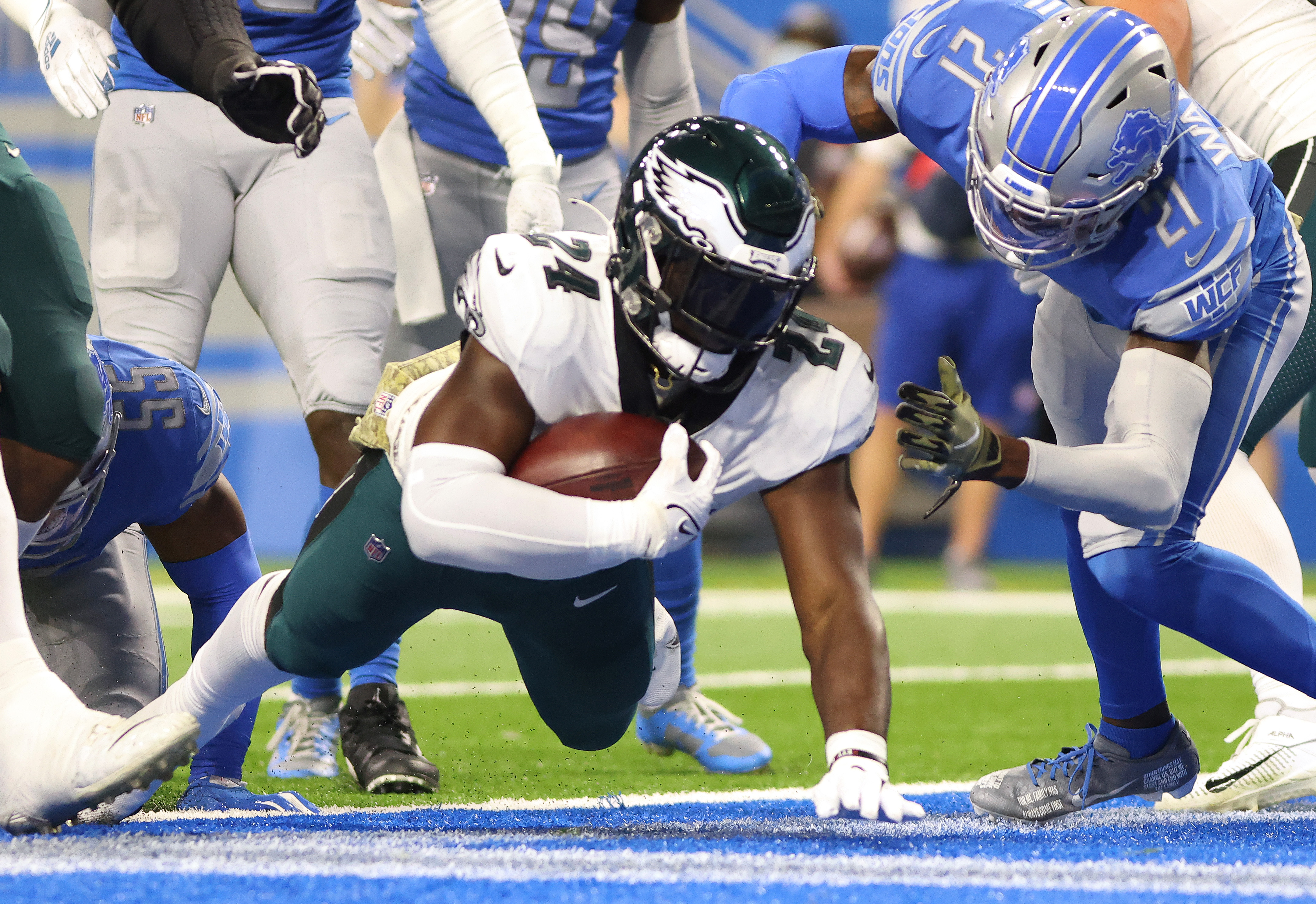 See the Philadelphia Eagles beat the Detroit Lions, 44-6 — NFL, Week 8