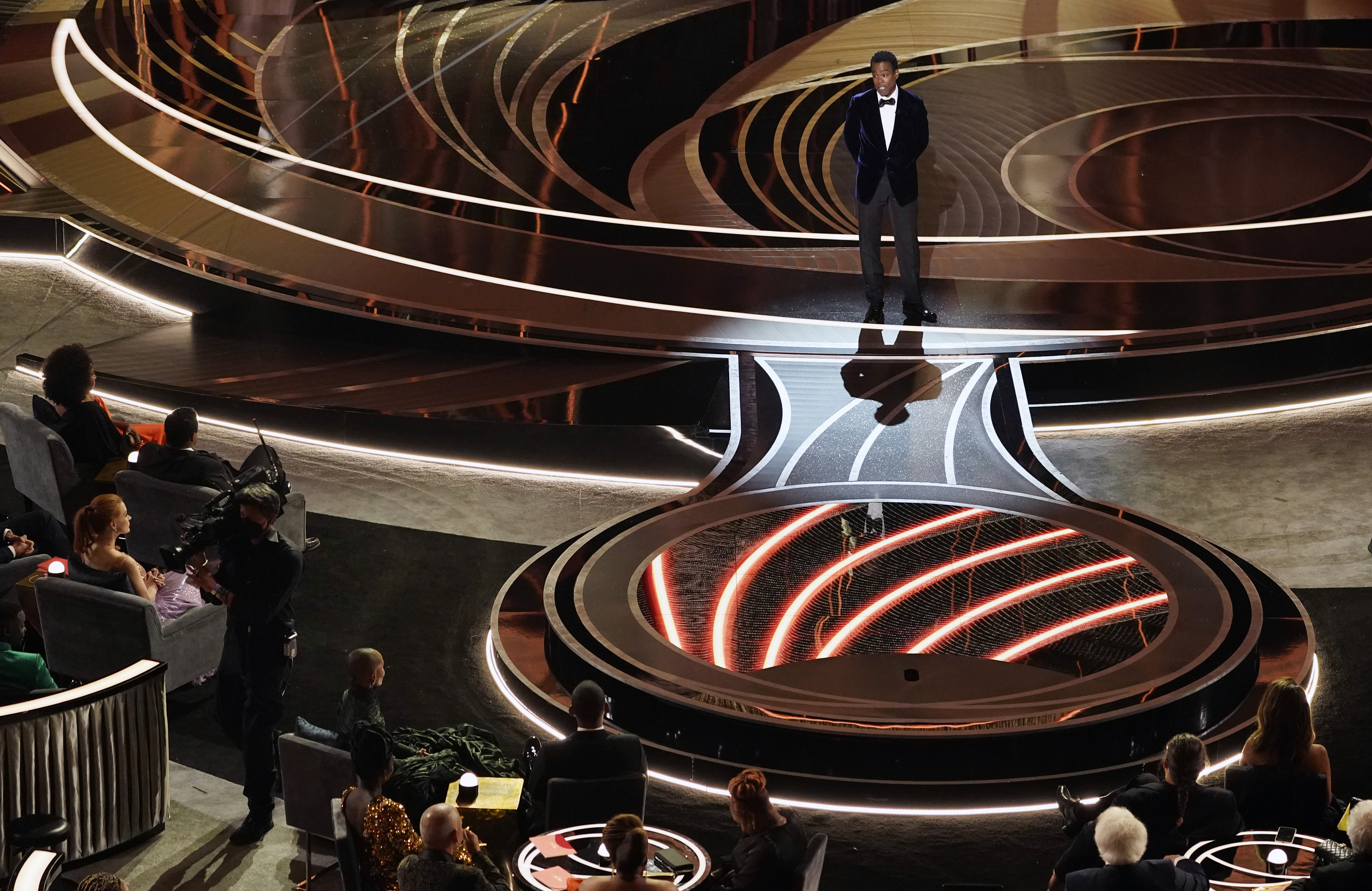 Chris Rock, wearing Detroit Tigers hat, appears on stage for first time  since Oscars slap