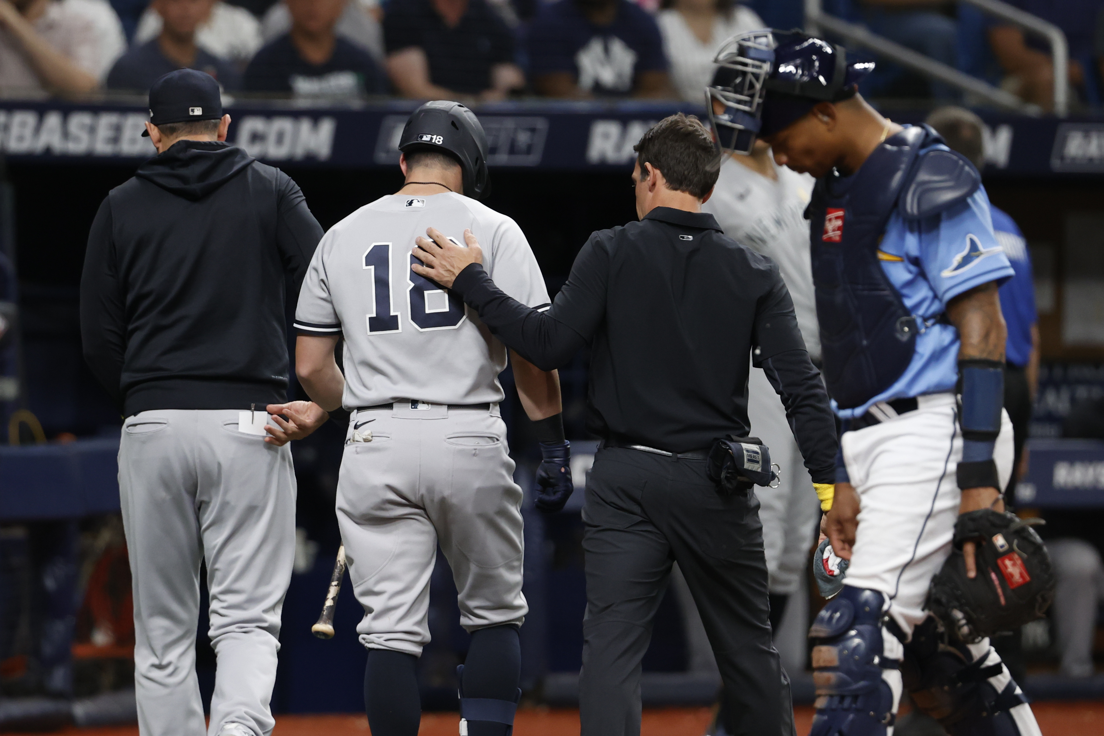 Yankees' Benintendi has broken wrist bone, status uncertain