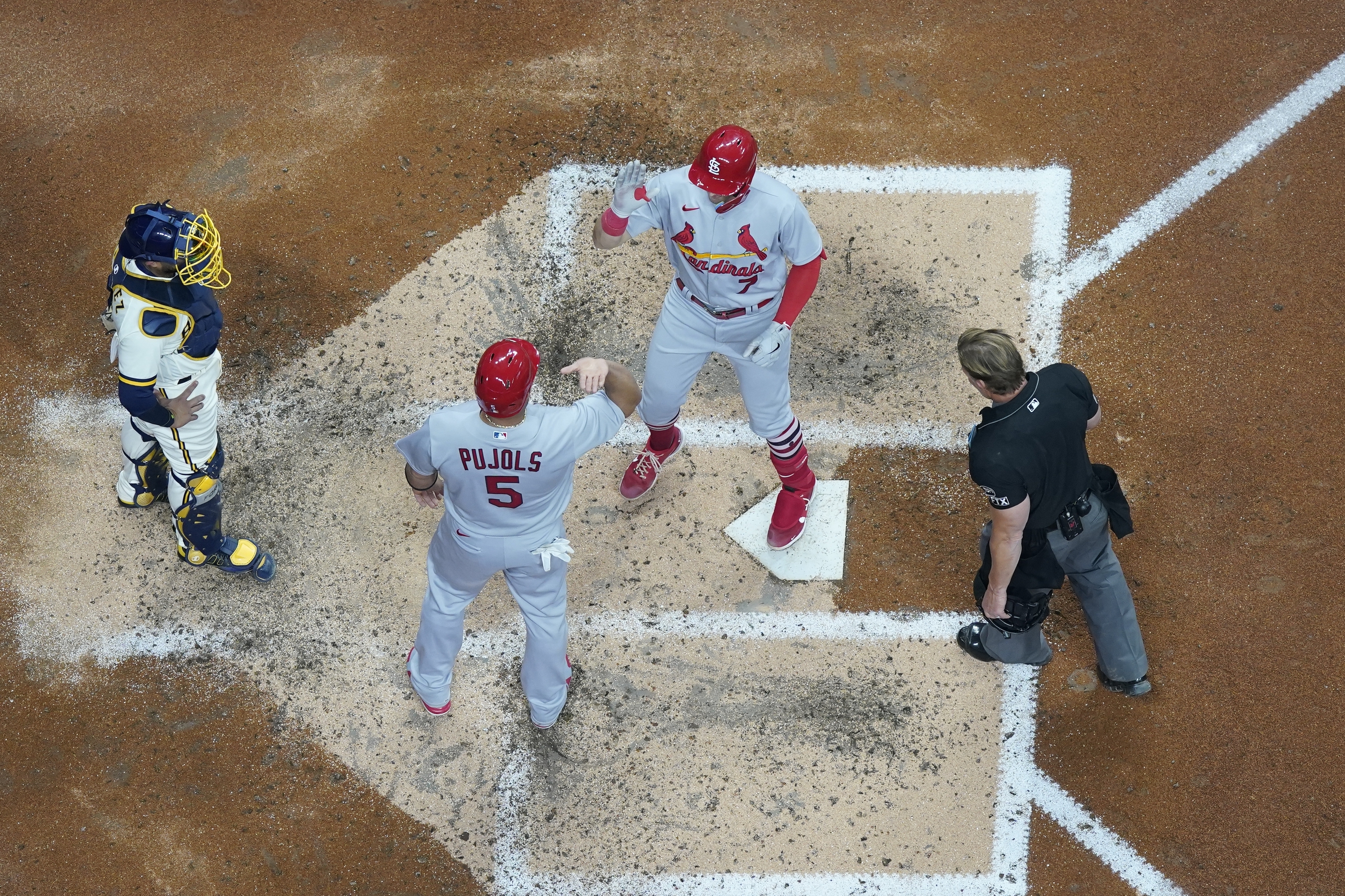 MLB on X: Albert, Yadi, and Waino are taken out of the game