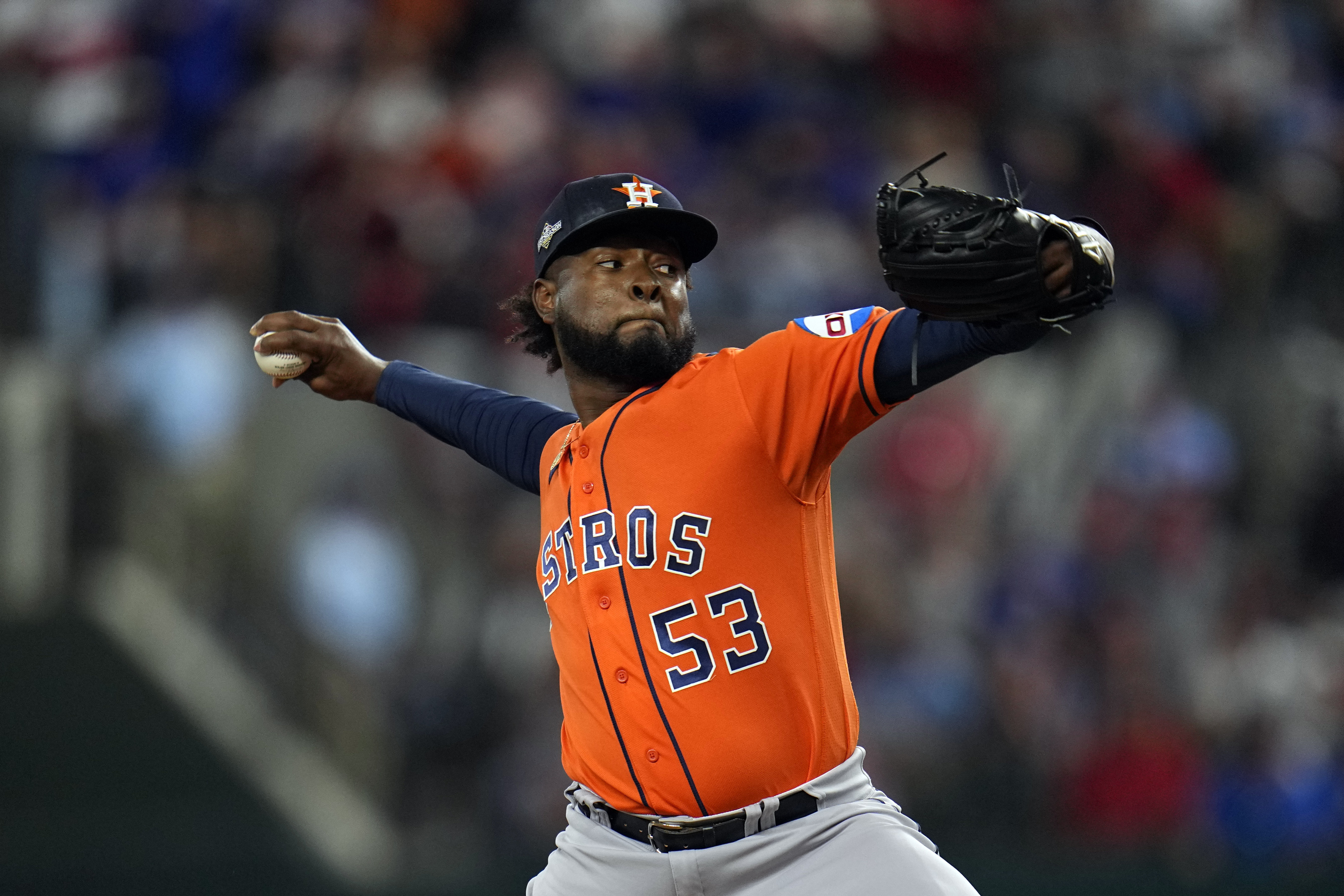 WHEELS! Astros' Yordan Alvarez hits TRIPLE, then scores on crazy defensive  play 