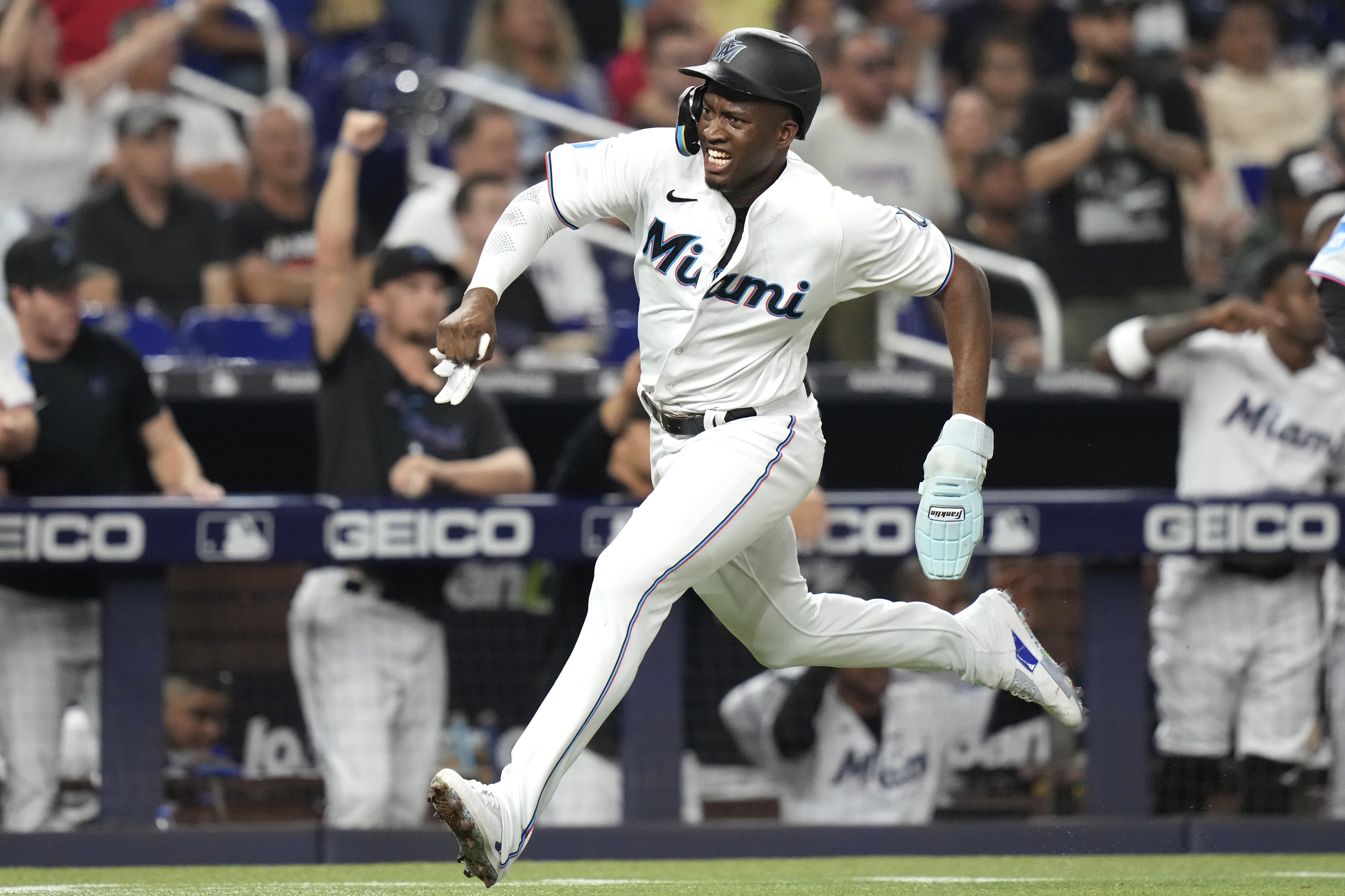 Guerrero Jr.'s RBI double in 9th inning lifts Blue Jays over Mets