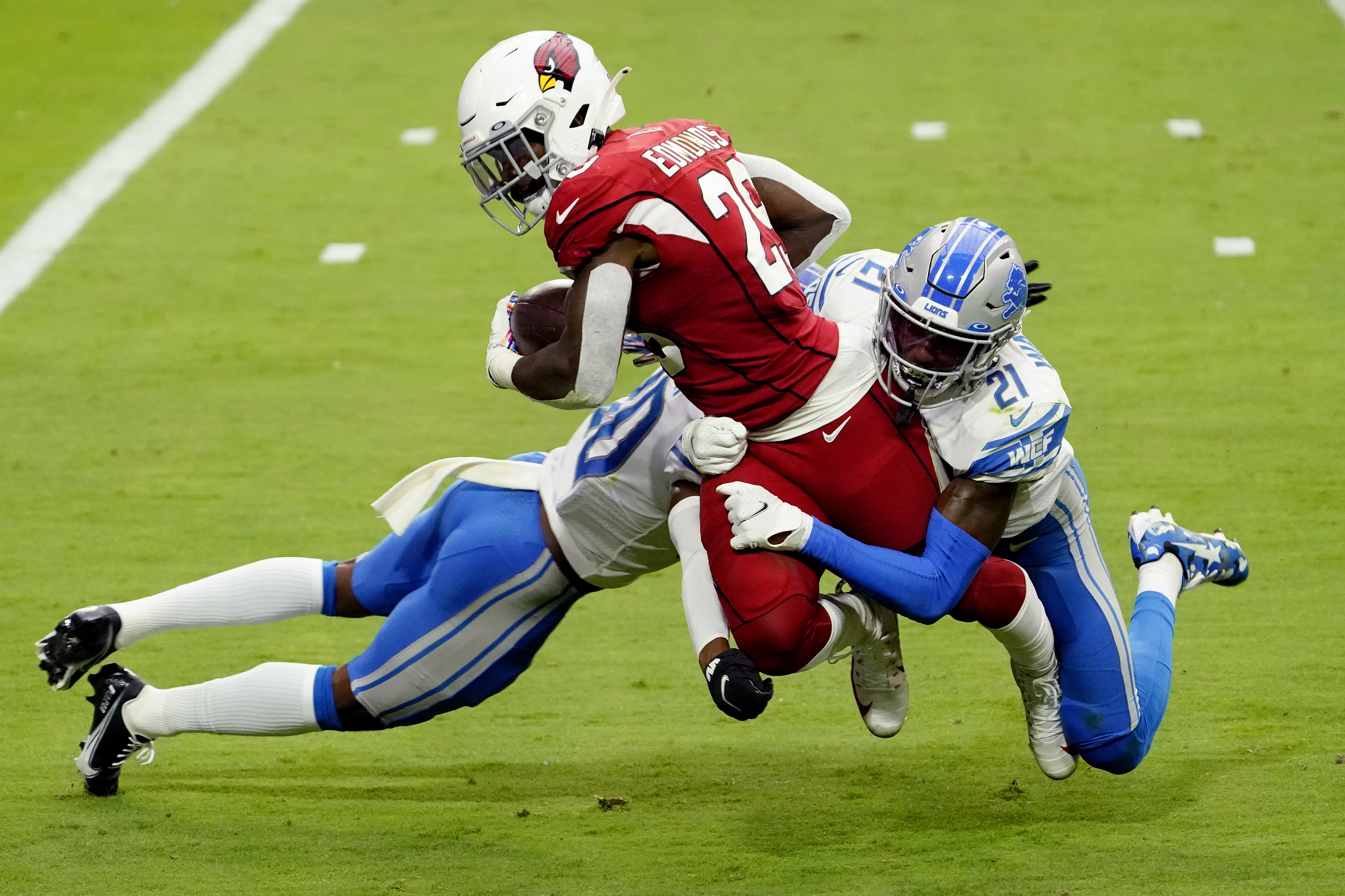 Kyler Murray picked off as Arizona Cardinals have wings clipped by