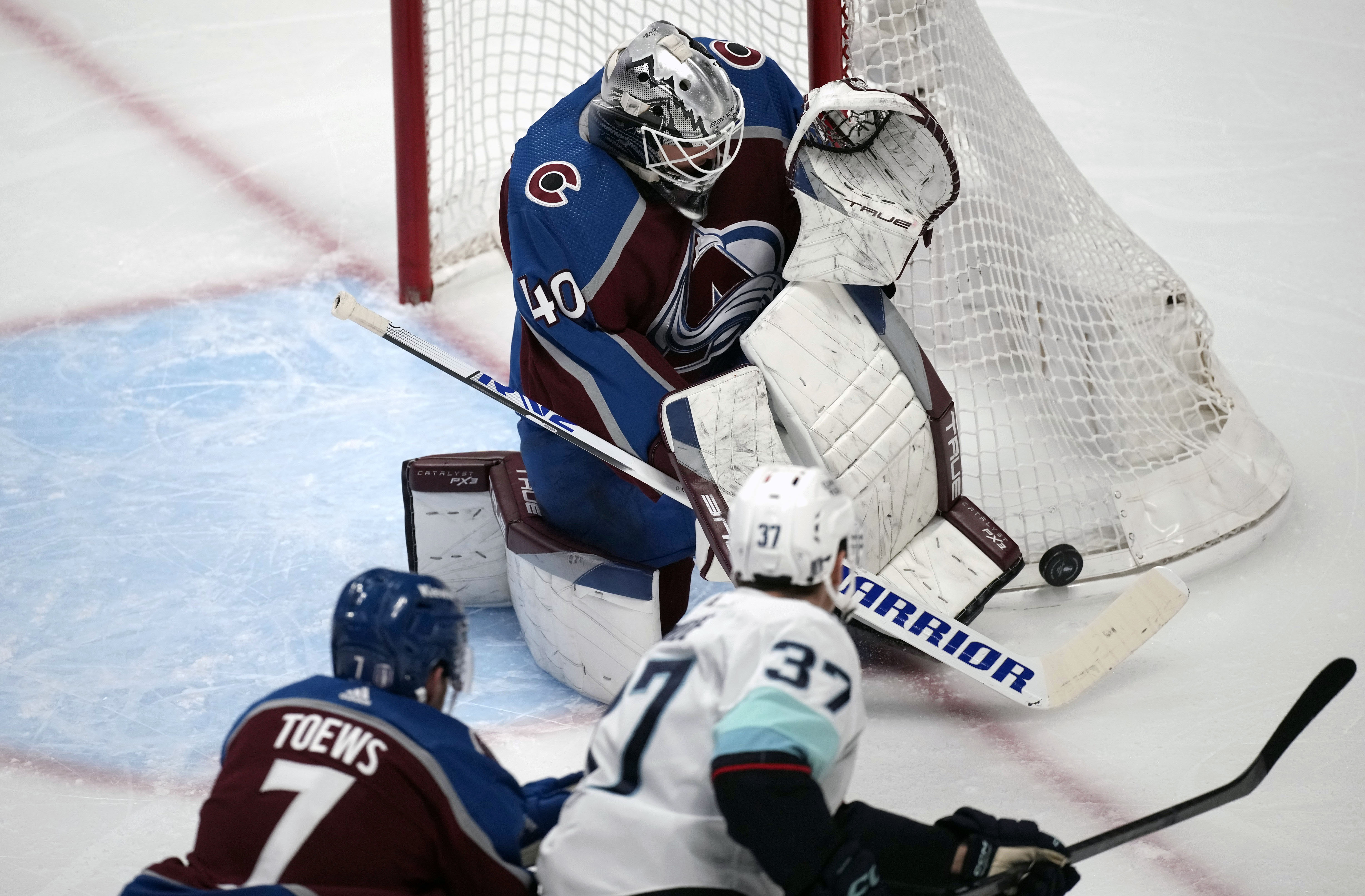 Colorado College joins in celebrating Jaden Schwartz's Stanley Cup victory  with the Blues, Sports