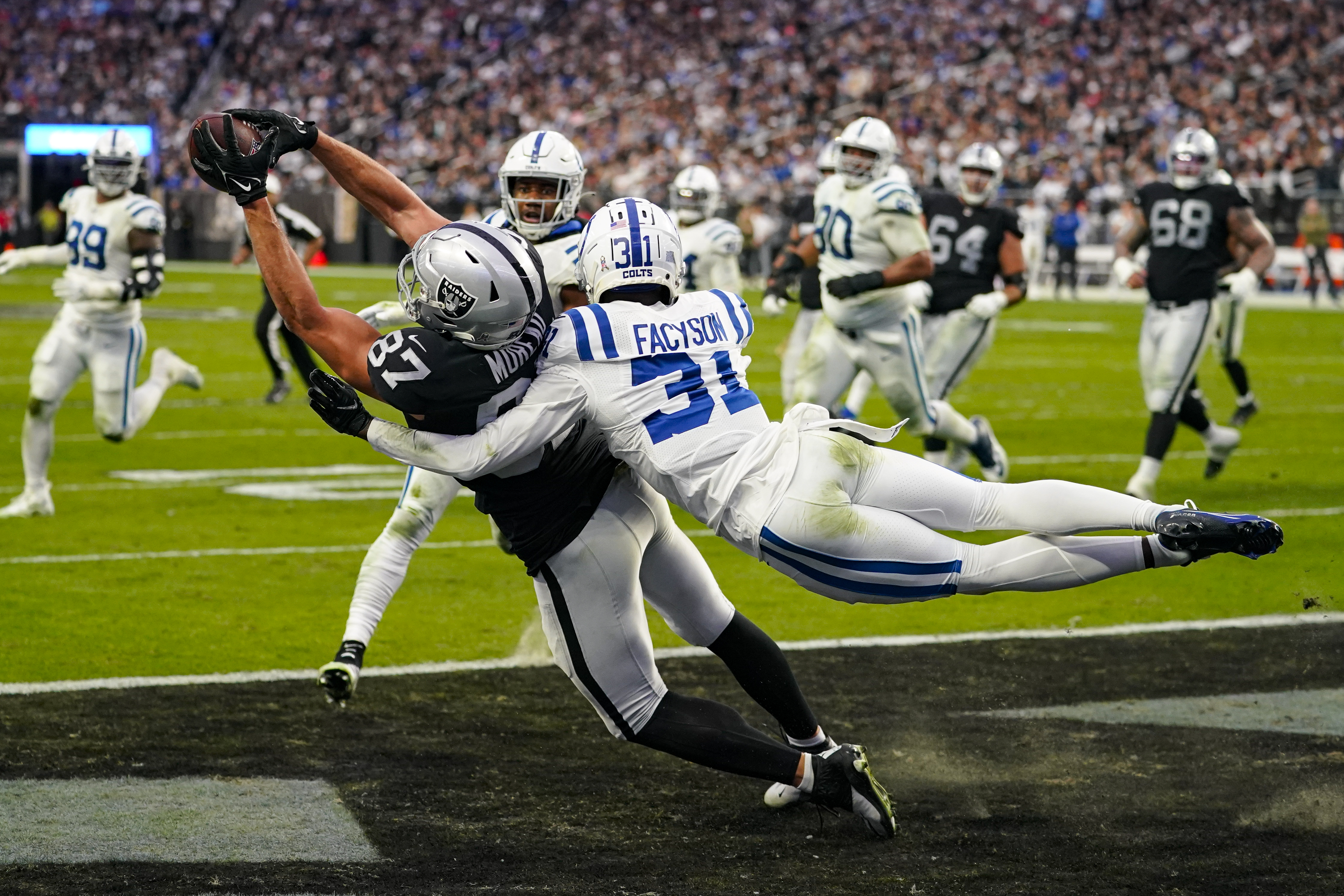 Matt Ryan, interim coach Jeff Saturday rally Colts past Raiders