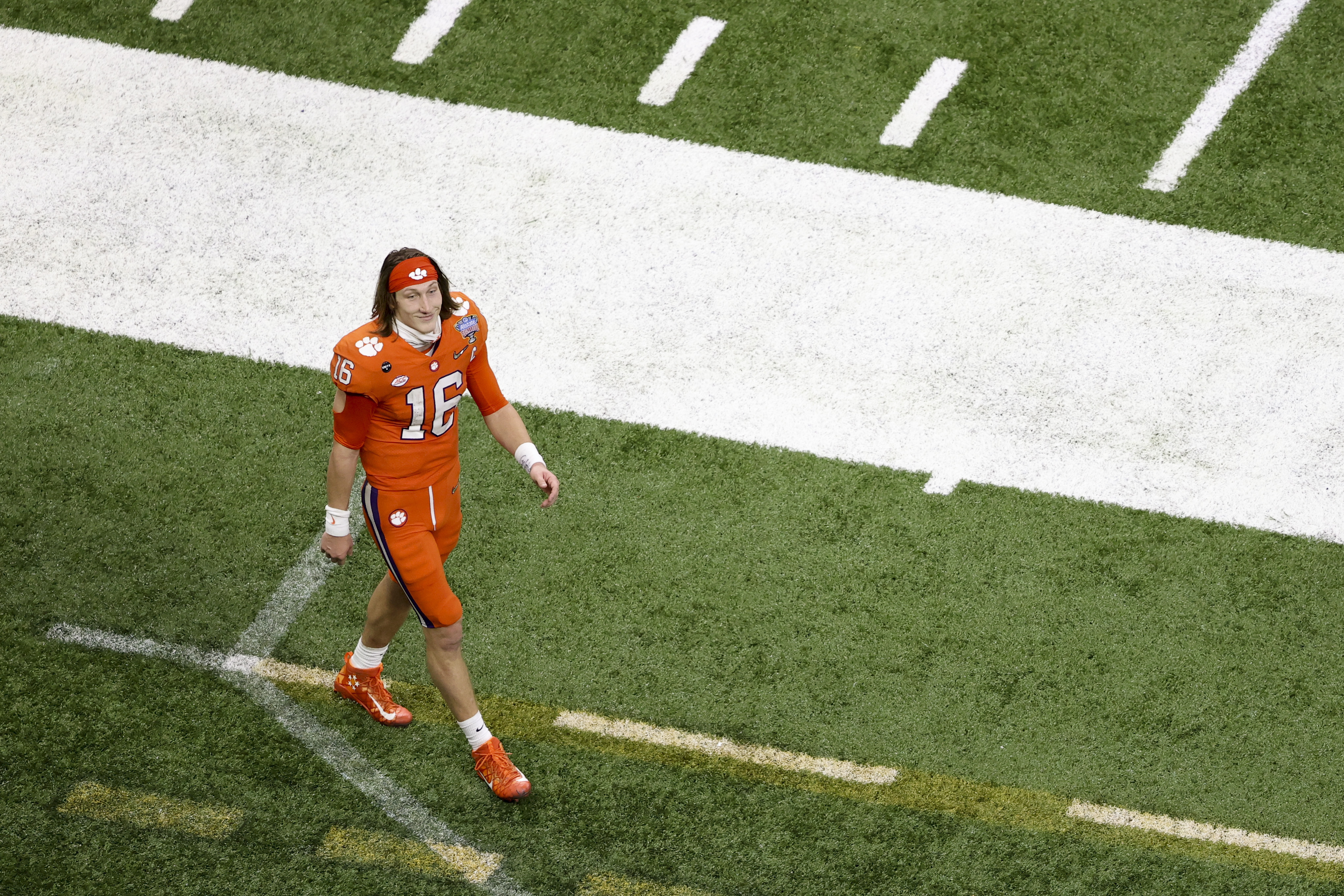 Trevor Lawrence officially off to Jaguars after declaring for 2021 NFL Draft