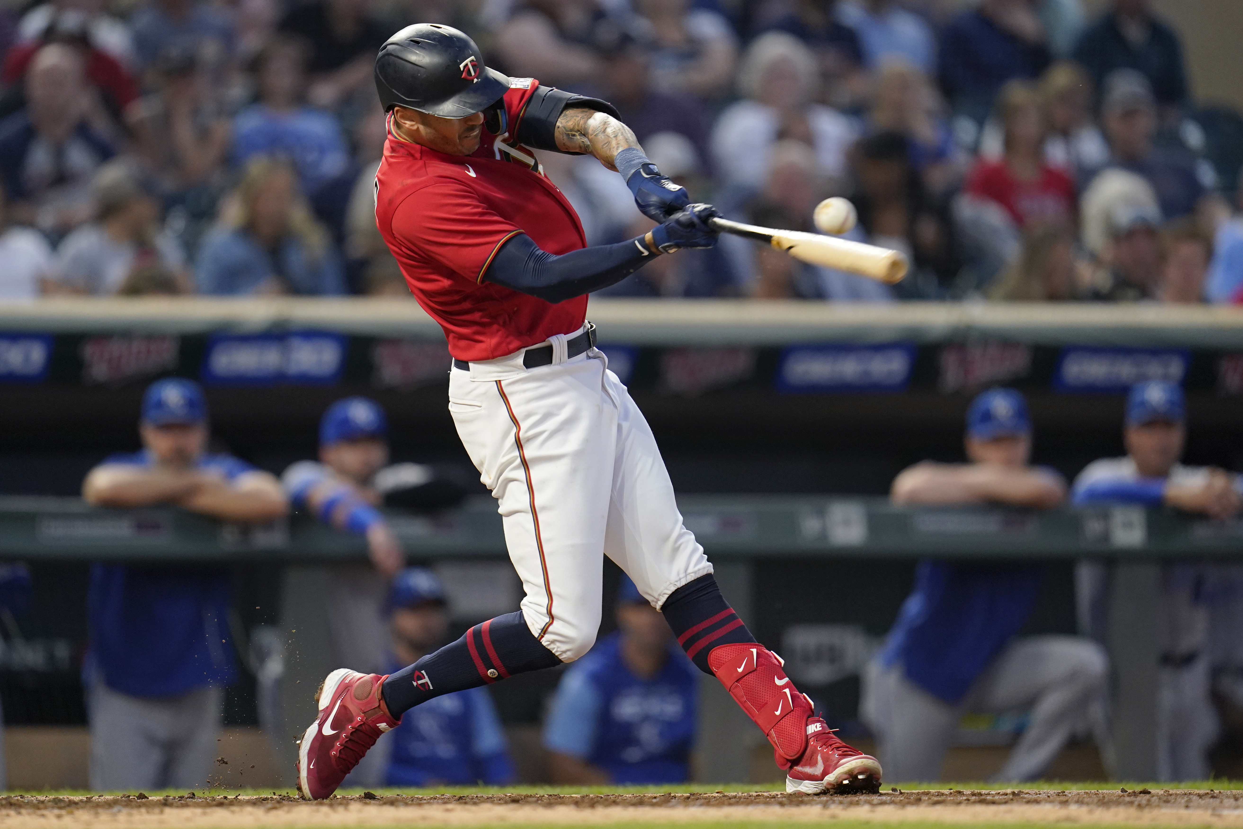 Minnesota Twins' Carlos Correa reacts while batting during the first inning  of a baseball game against the Kansas City Royals, Thursday, Sept. 15,  2022, in Minneapolis. (AP Photo/Abbie Parr Stock Photo - Alamy