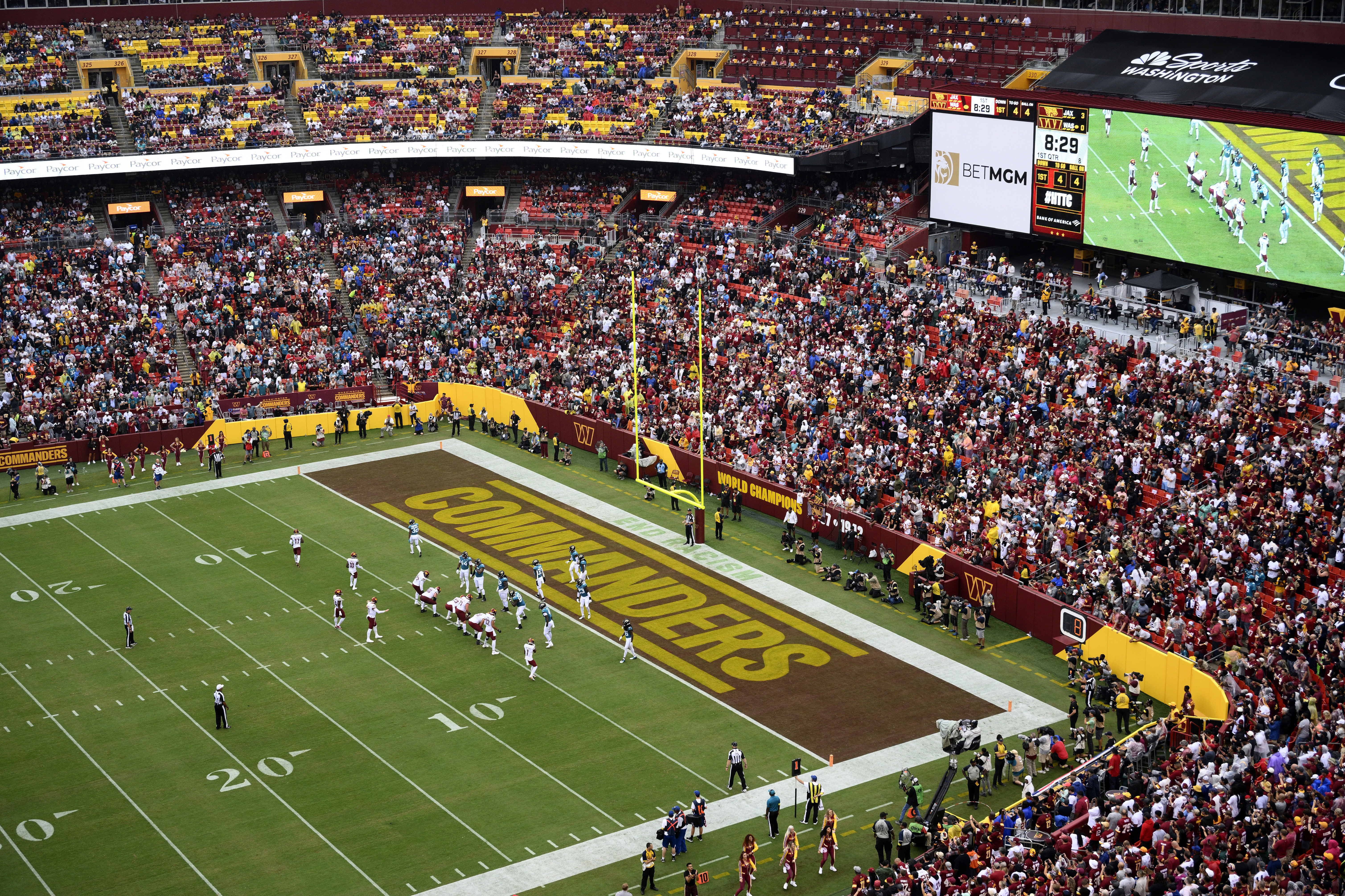 Dan Snyder to sell Washington Commanders to Jewish billionaire