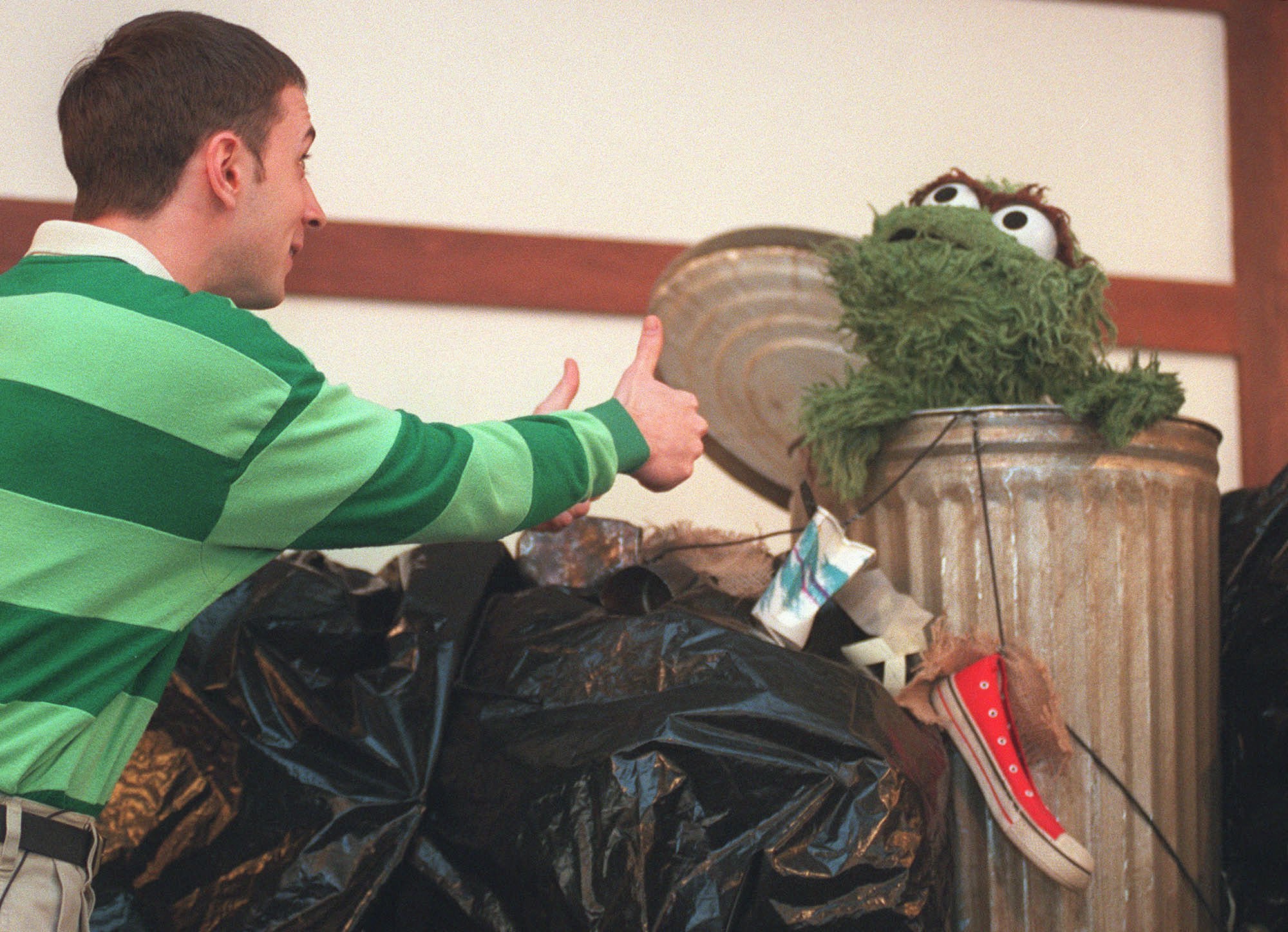 inside oscar the grouch trash can