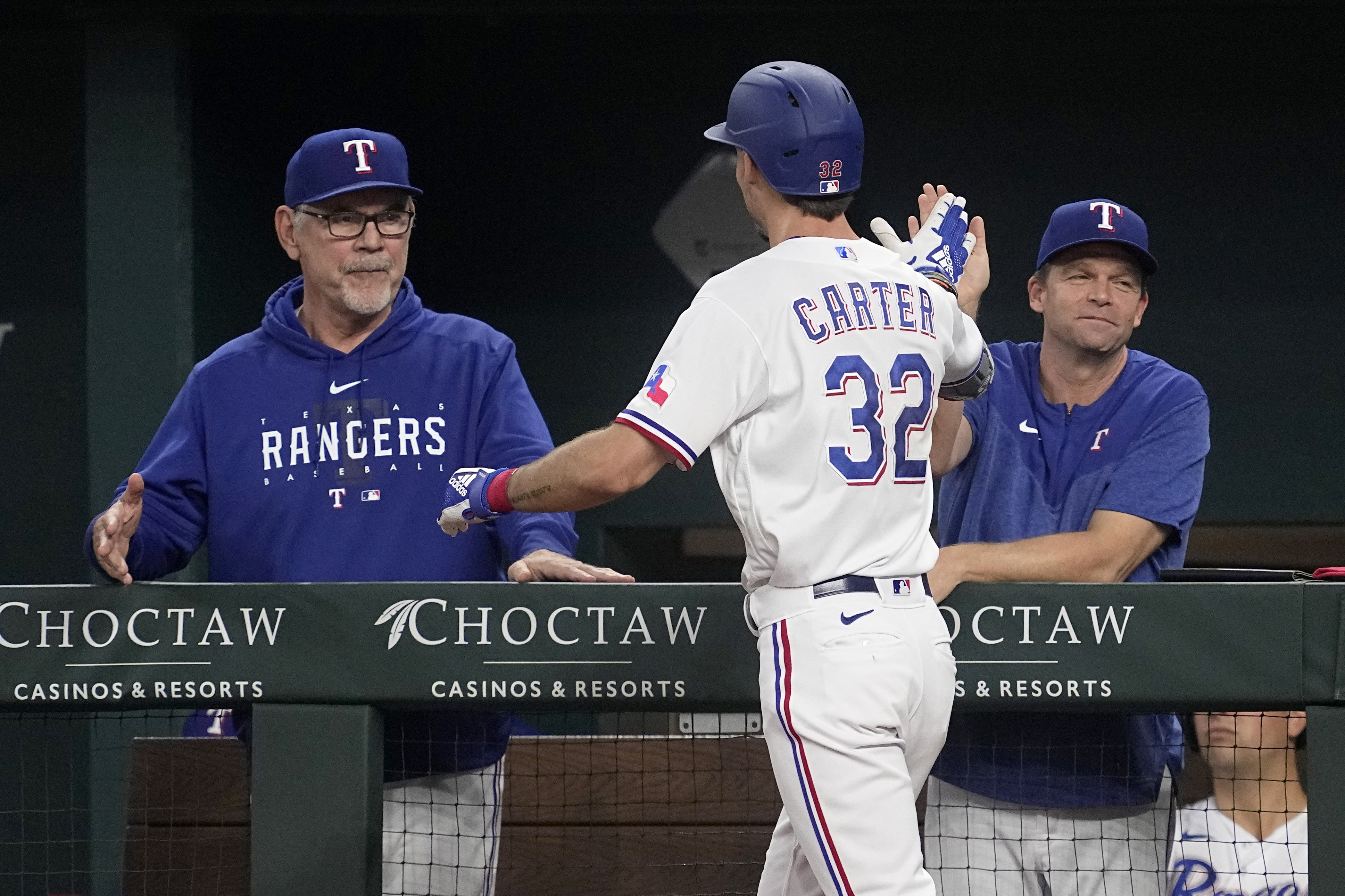 Rangers' Bruce Bochy rips umpires, MLB replay officials over
