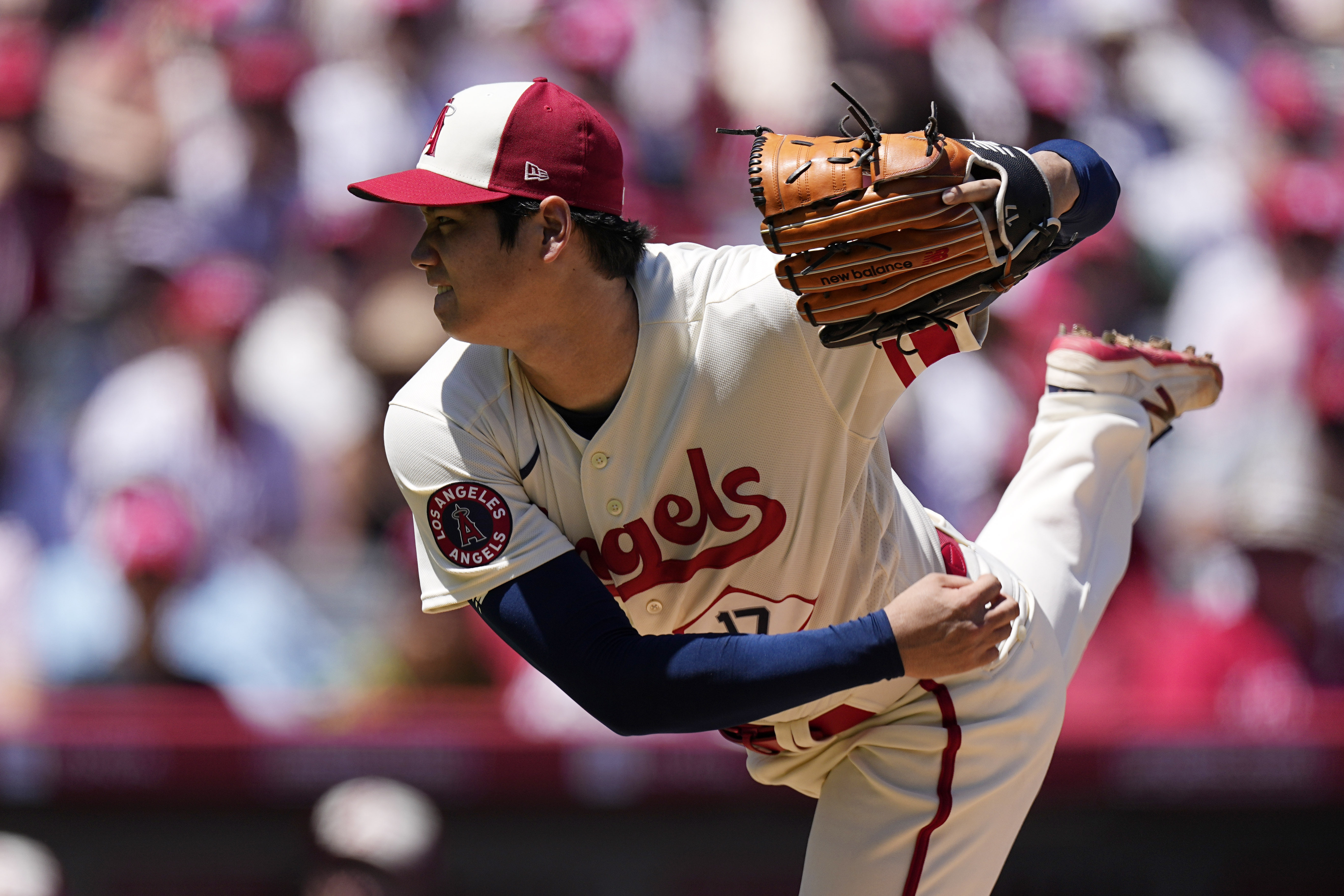 Shohei Ohtani leaves the mound abruptly in 2nd inning after 26